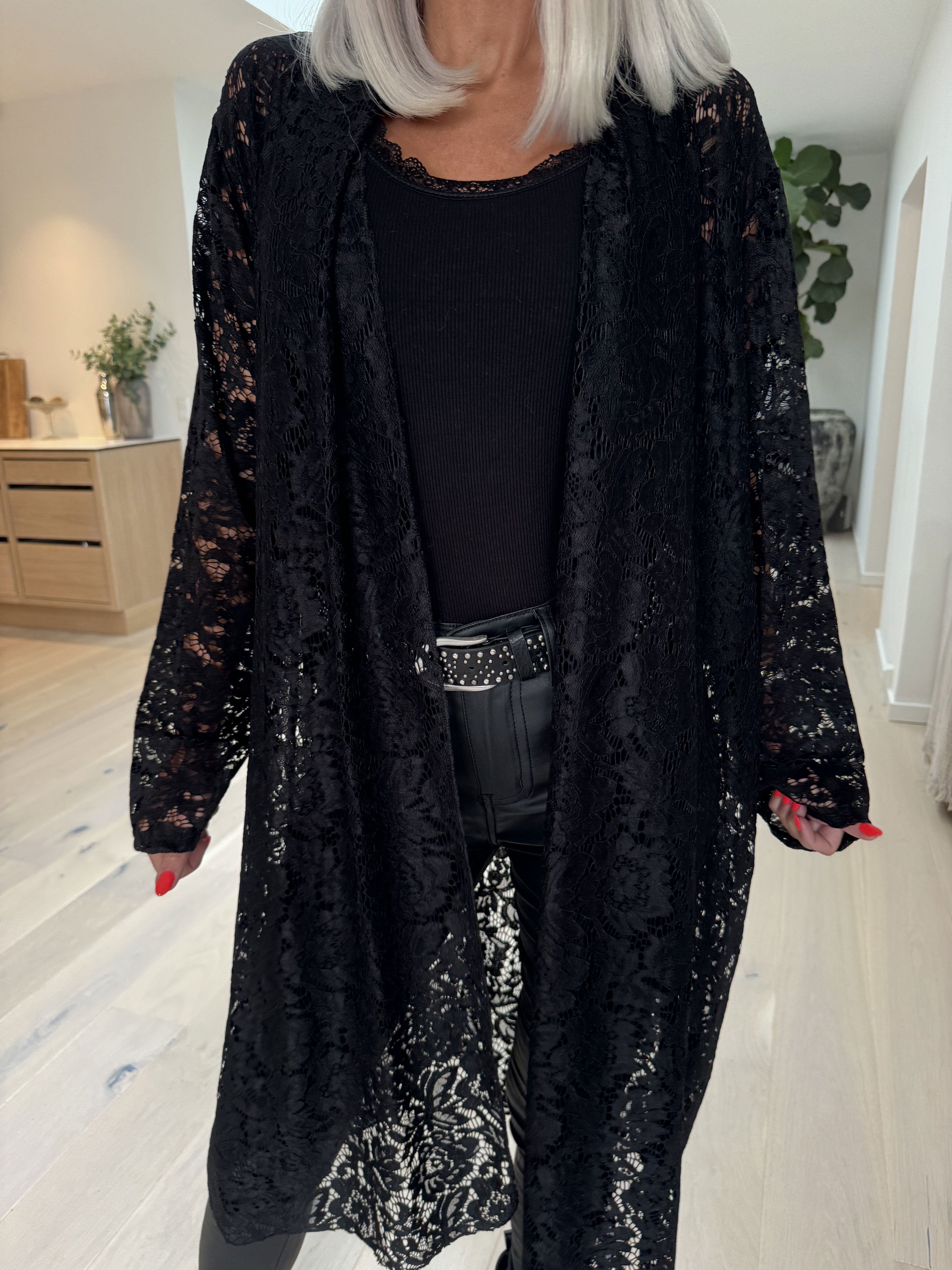 Cece - Cardigan i mjuk spets med stretch