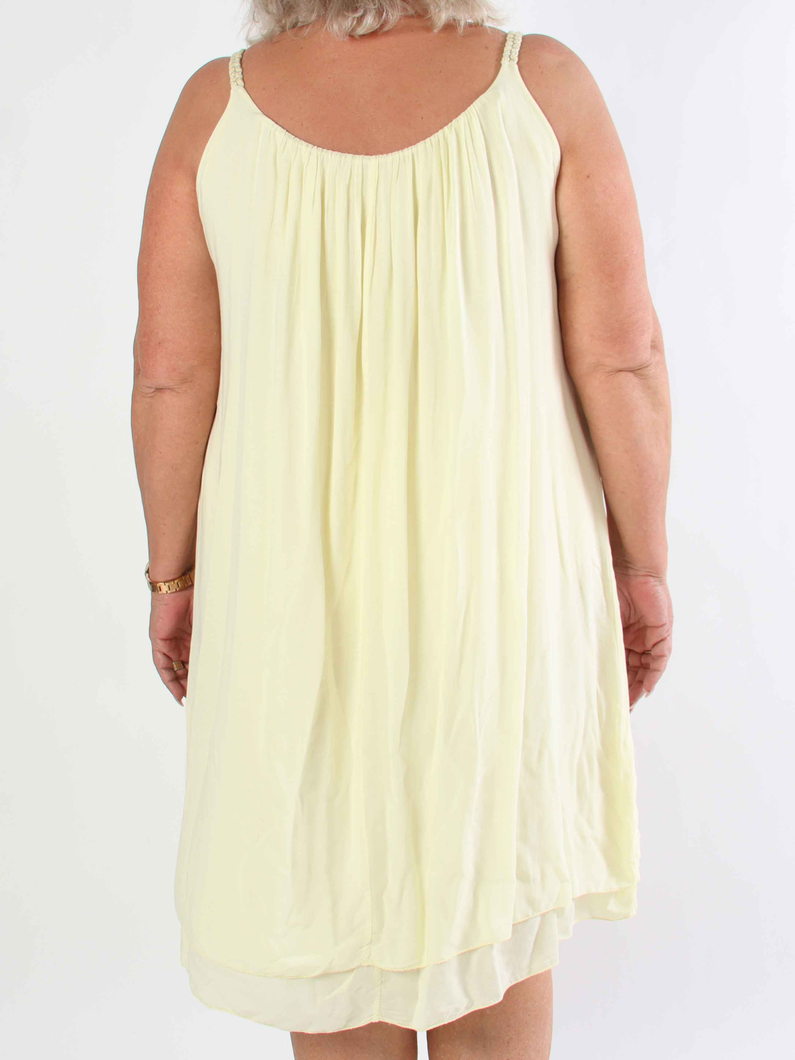 Chalkis - Plus size klänning i mjuk viskos med flätade axelremmar