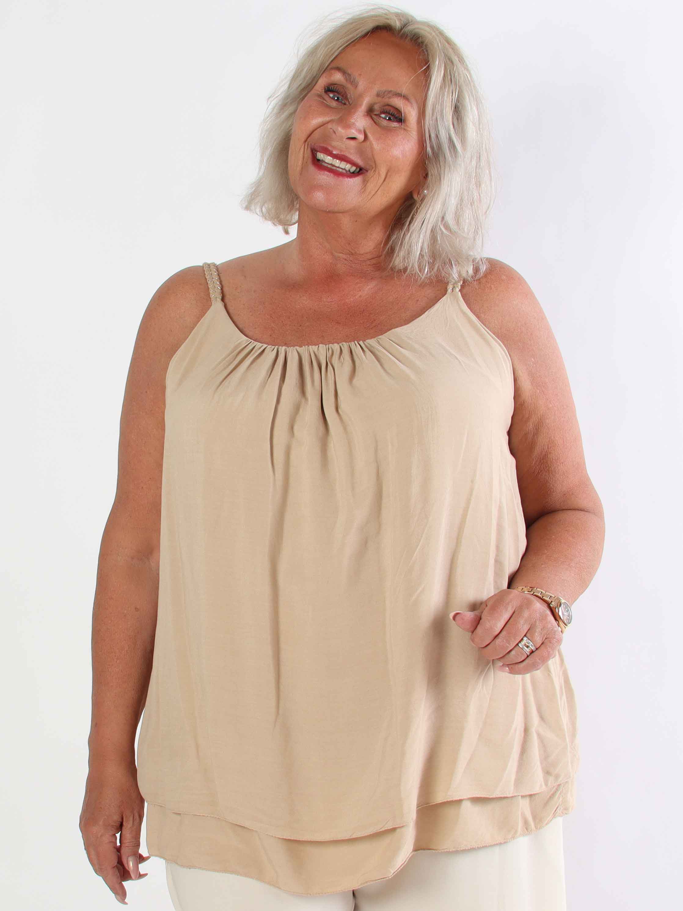 Chalkis Top - Plus size topp i mjuk viskos med flätade axelband