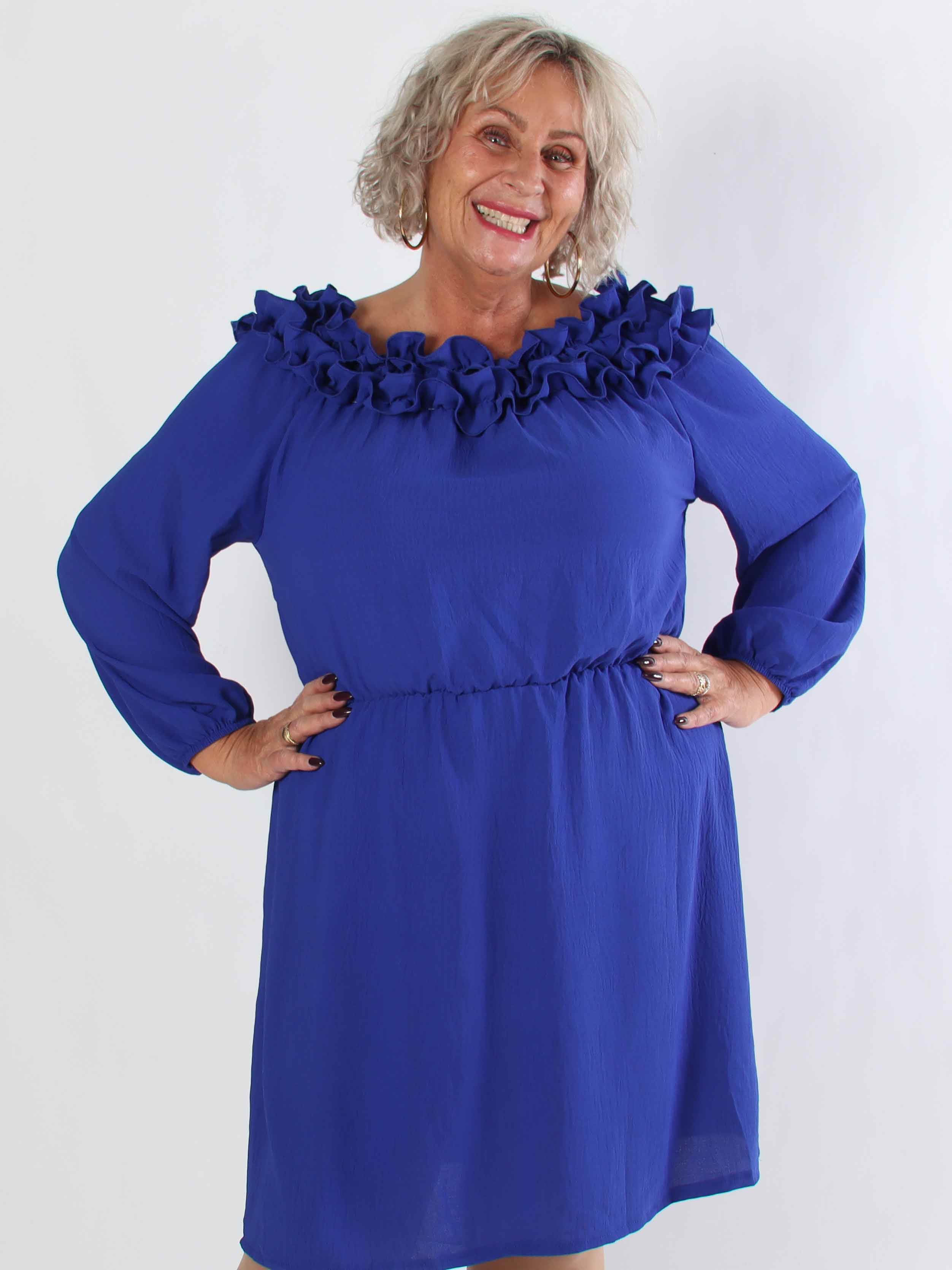 Chili Fitted Dress - Plus size klänning med volangkant och resår i midjan