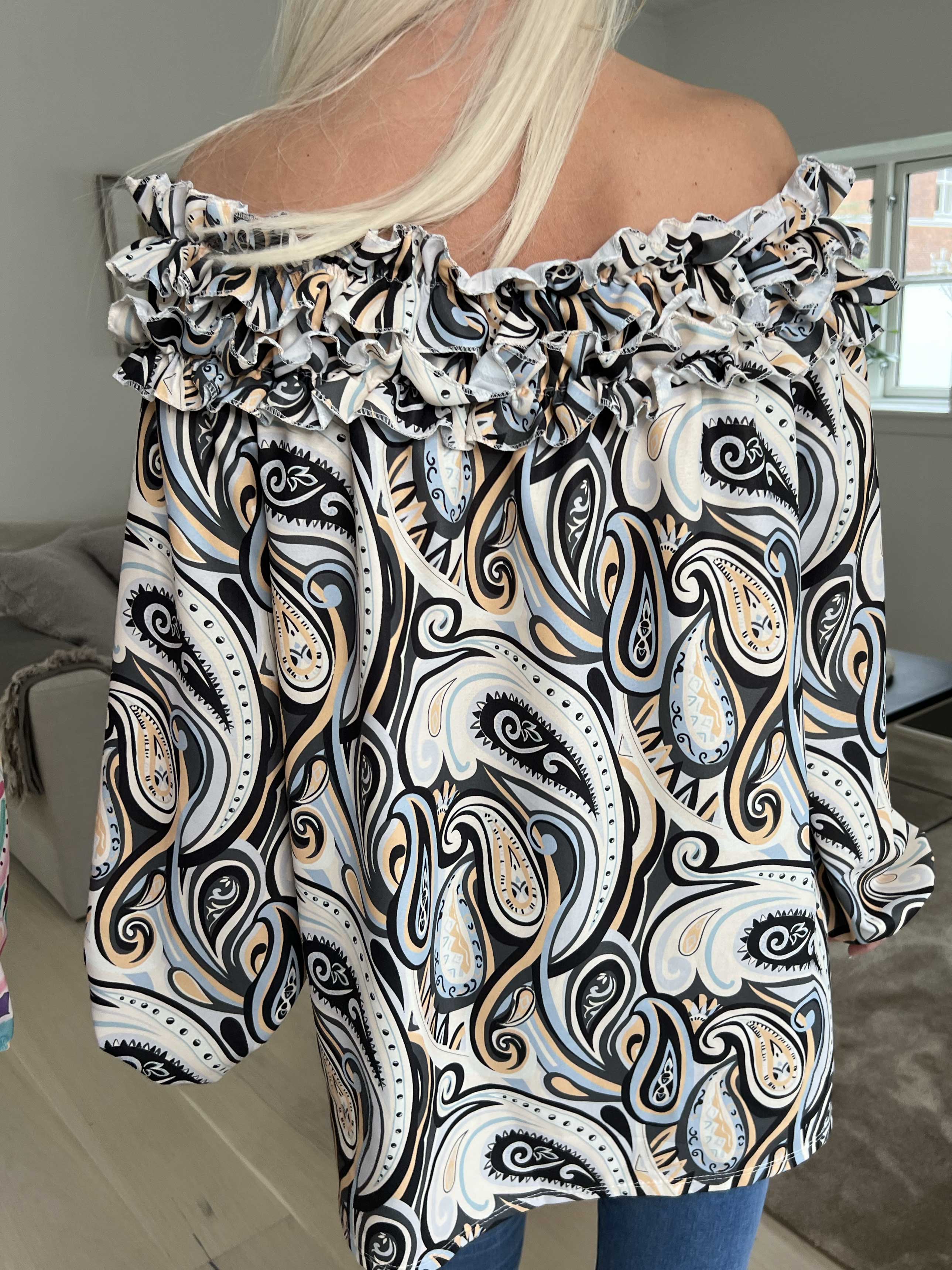 Chili Pattern - Långärmad mönstrad tunika med volanger