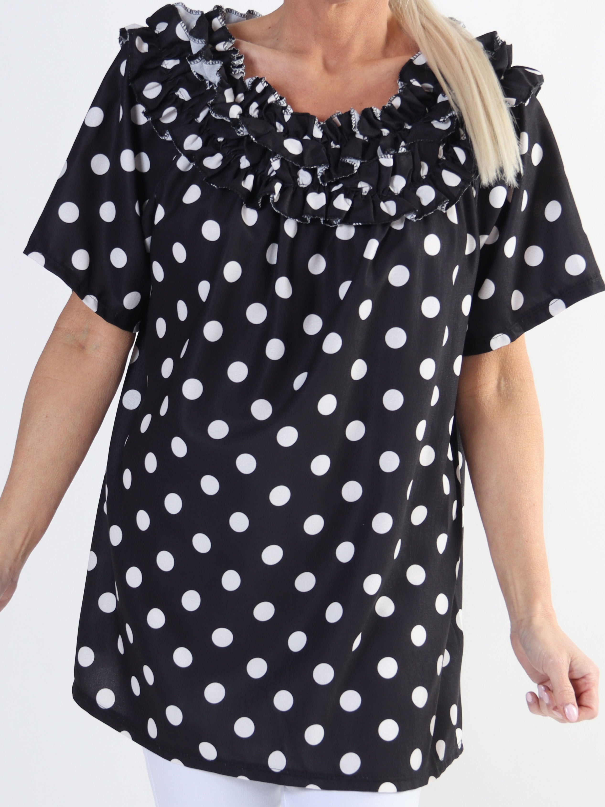 Chili Sleeveless Dot - Tunika med prickar och volanger i plus size