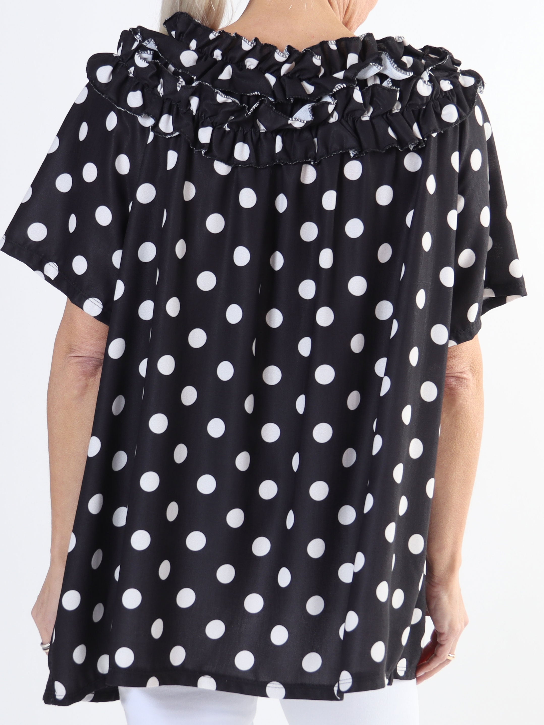 Chili Sleeveless Dot - Tunika med prickar och volanger i plus size