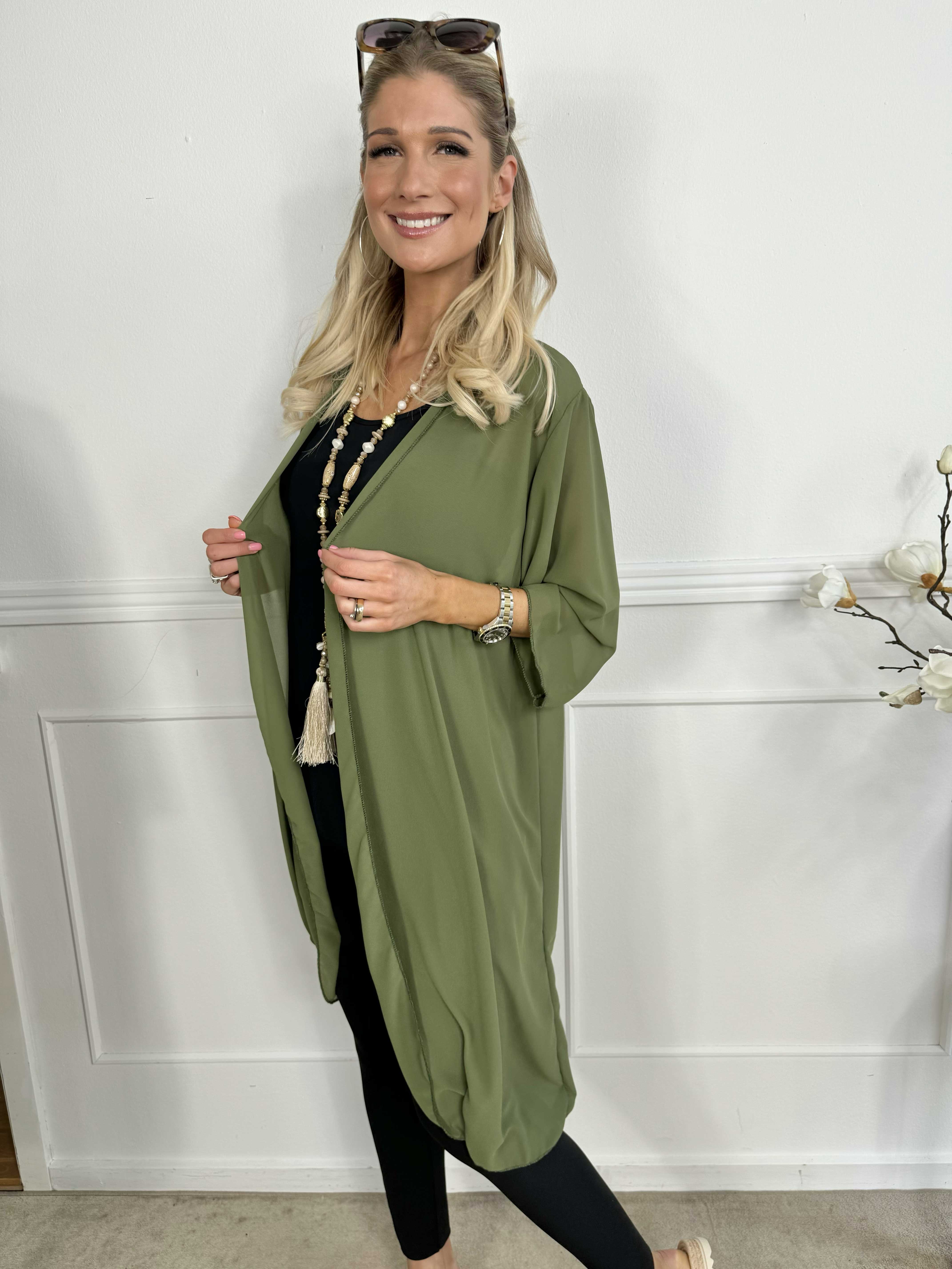 Christina - Lätt, halvgenomskinlig kofta