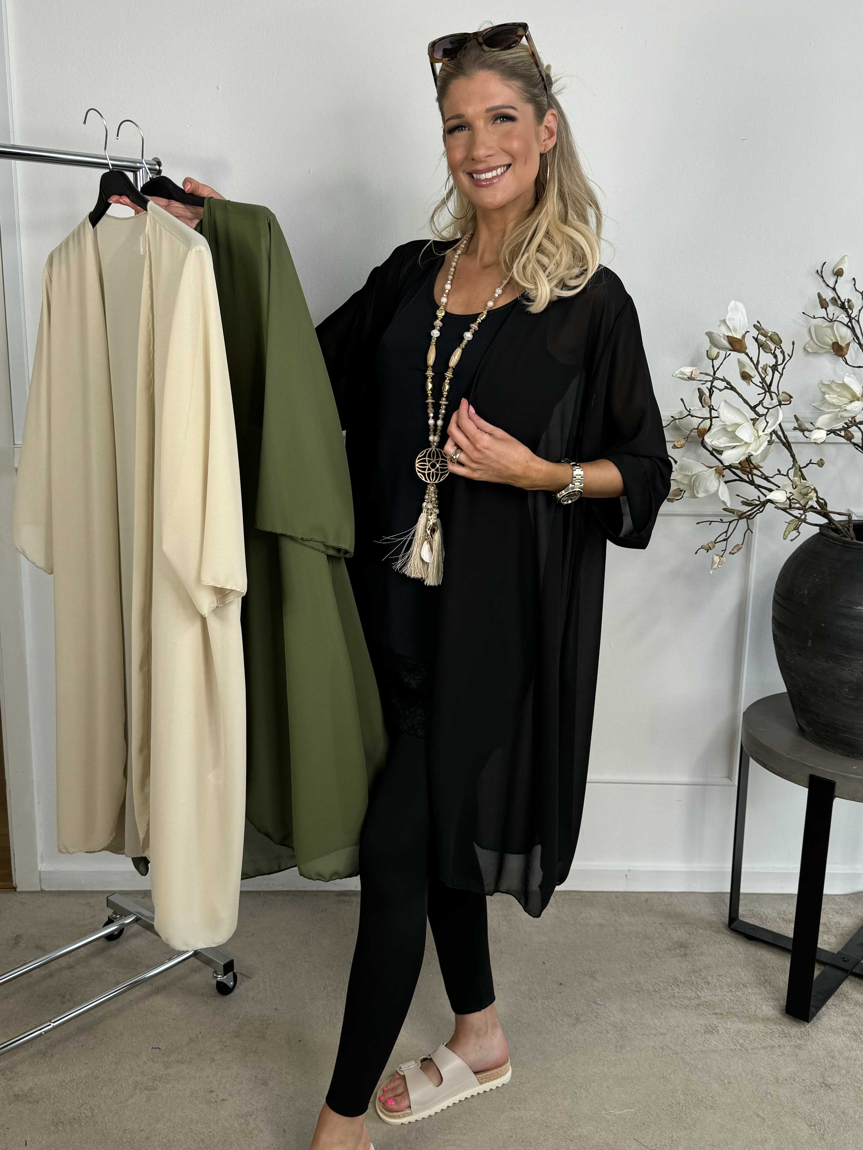 Christina - Lätt, halvgenomskinlig kofta