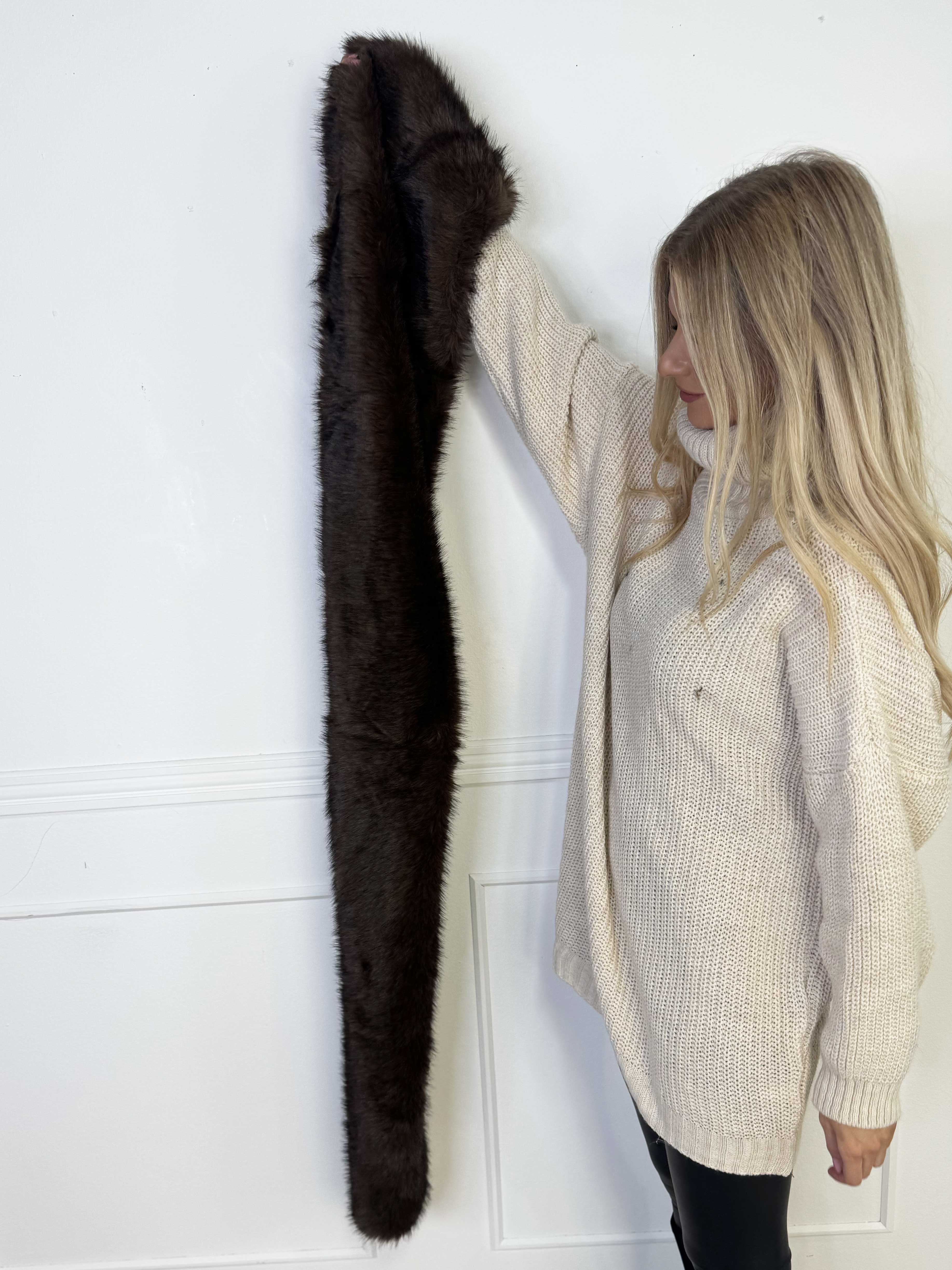 Cilke - Tørklæde i fake fur