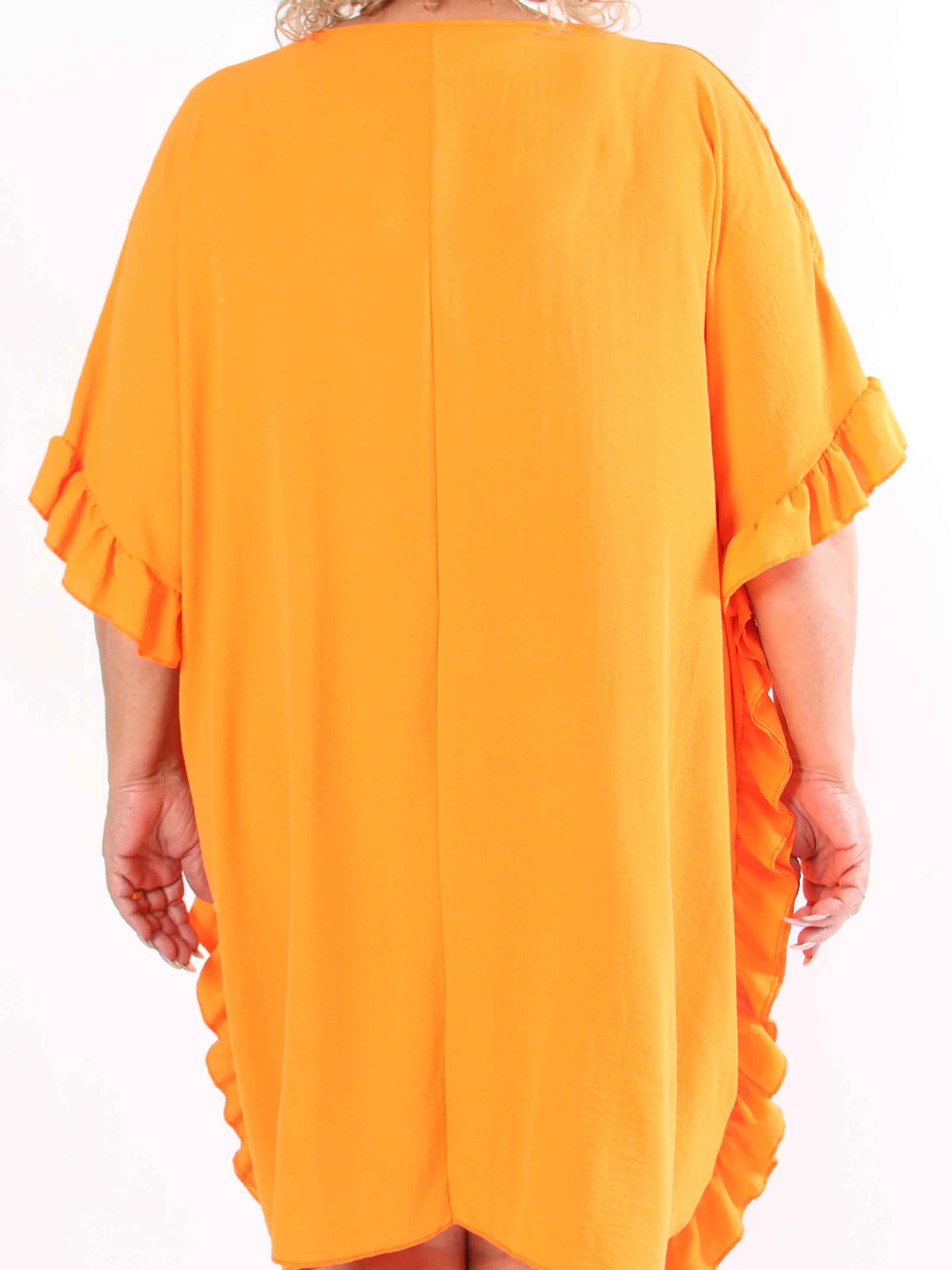 Cille - Plus size-tunika med volanger i sidorna