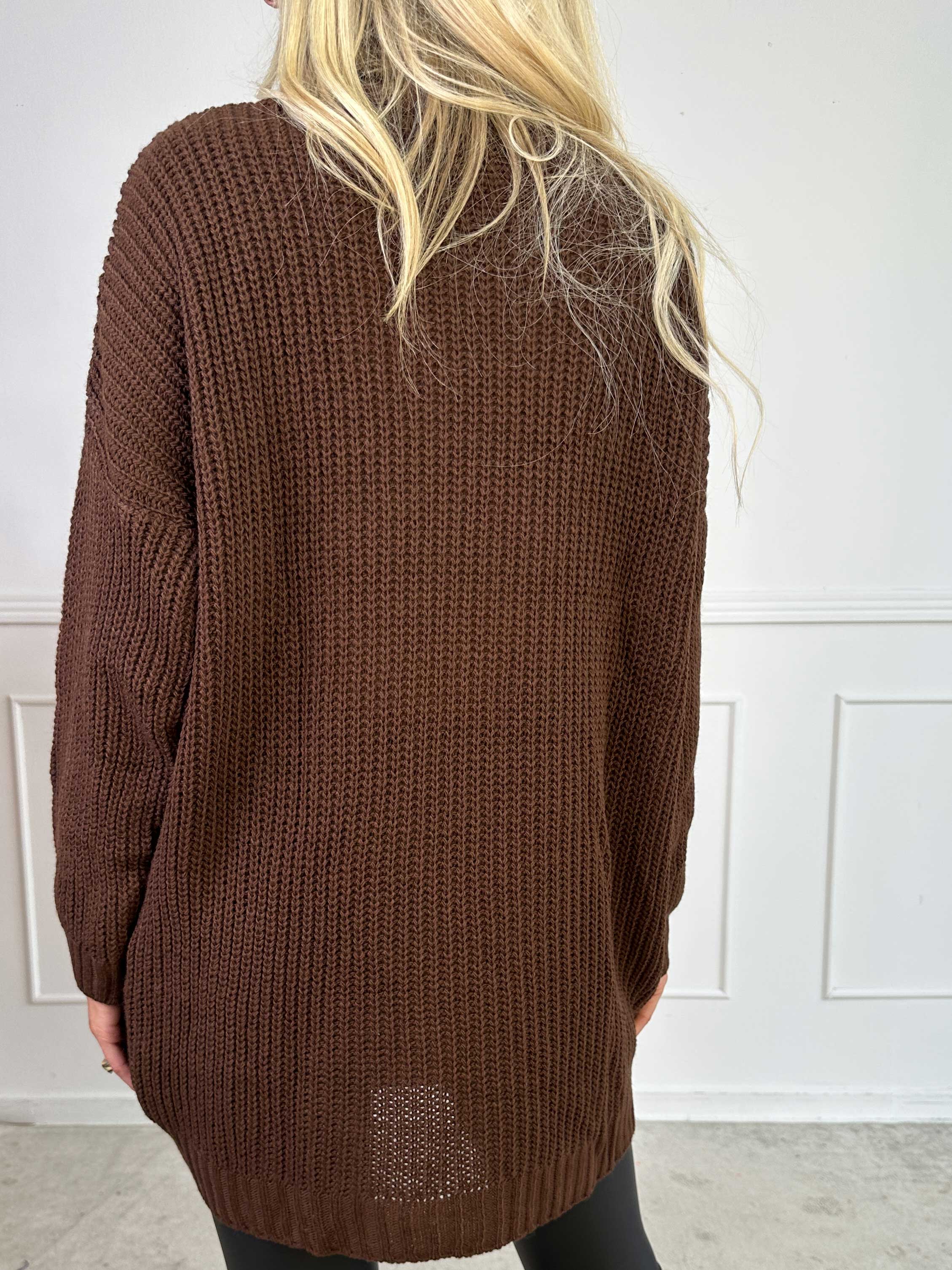 Cindy - Enfärgad mysig stickad tröja med polokrage