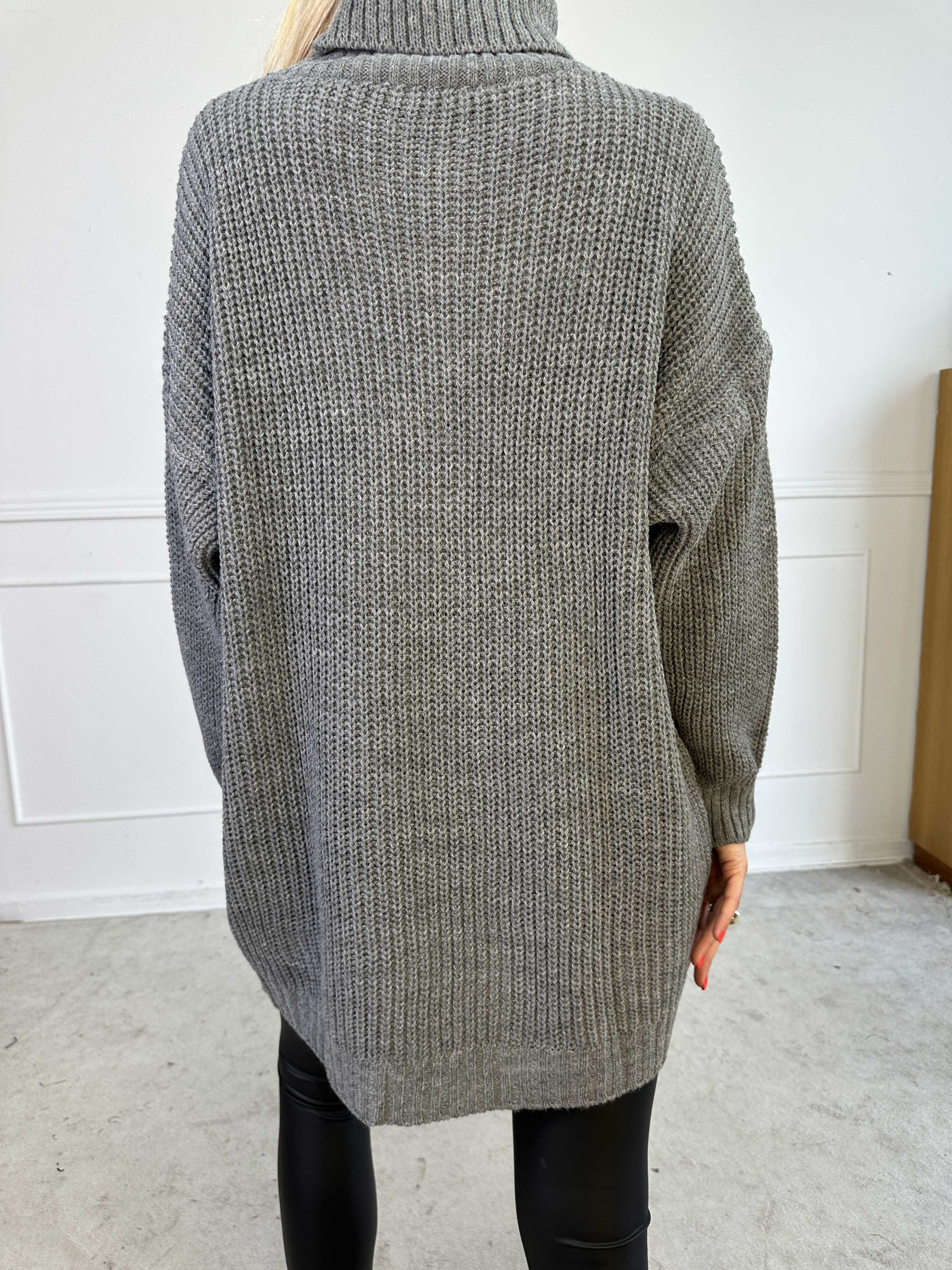 Cindy - Enfärgad mysig stickad tröja med polokrage