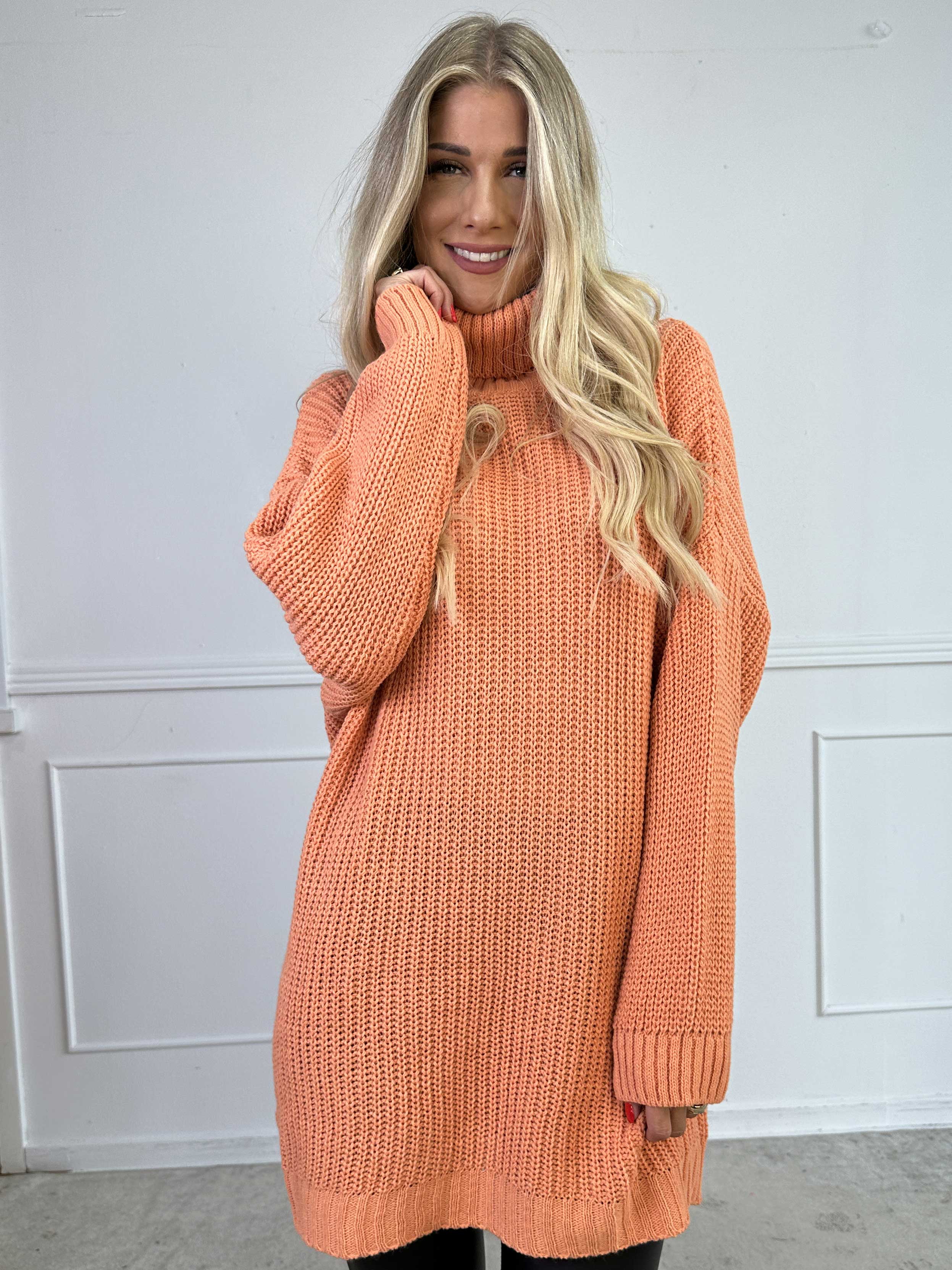 Cindy - Enfärgad mysig stickad tröja med polokrage