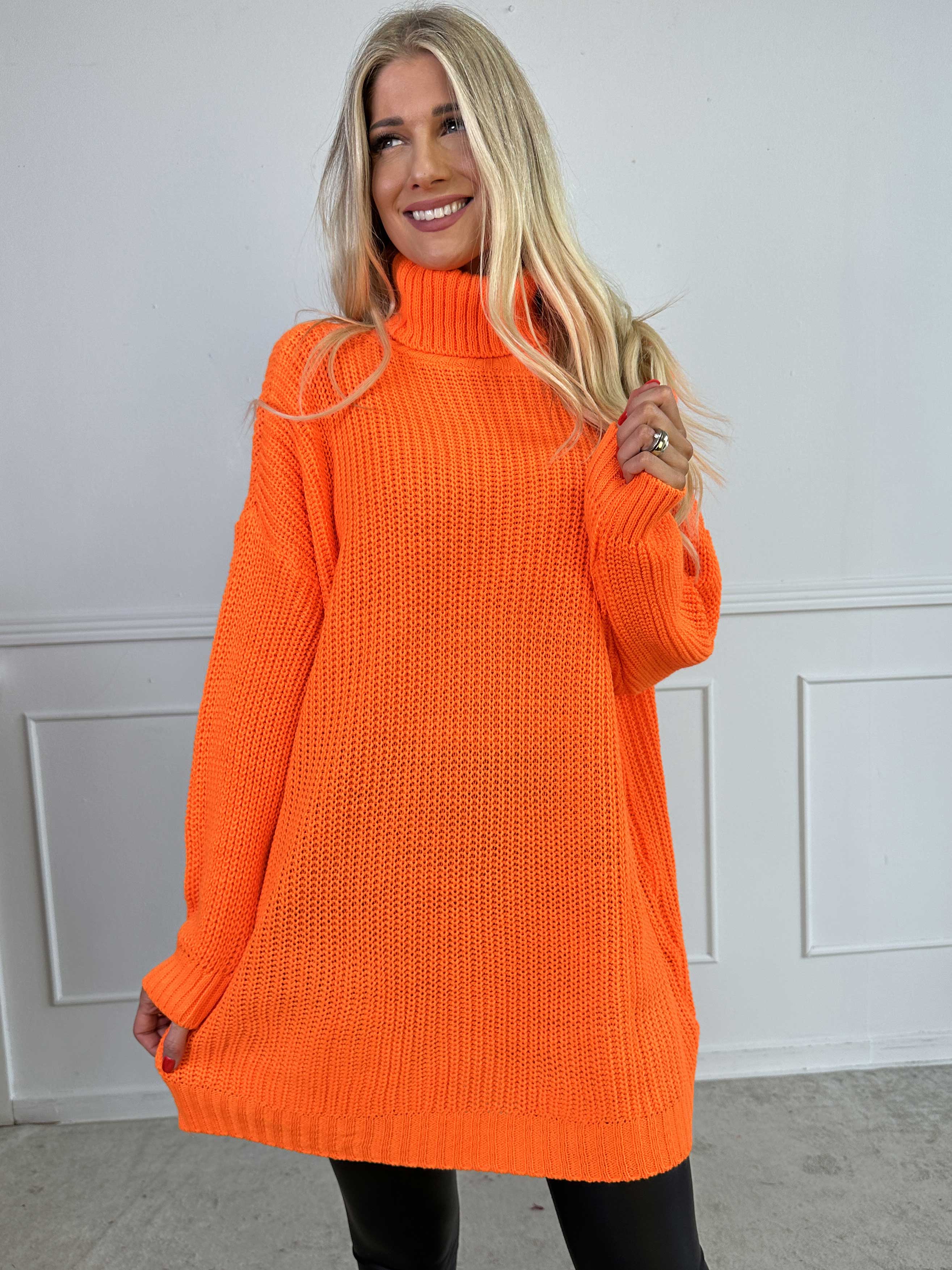 Cindy - Enfärgad mysig stickad tröja med polokrage