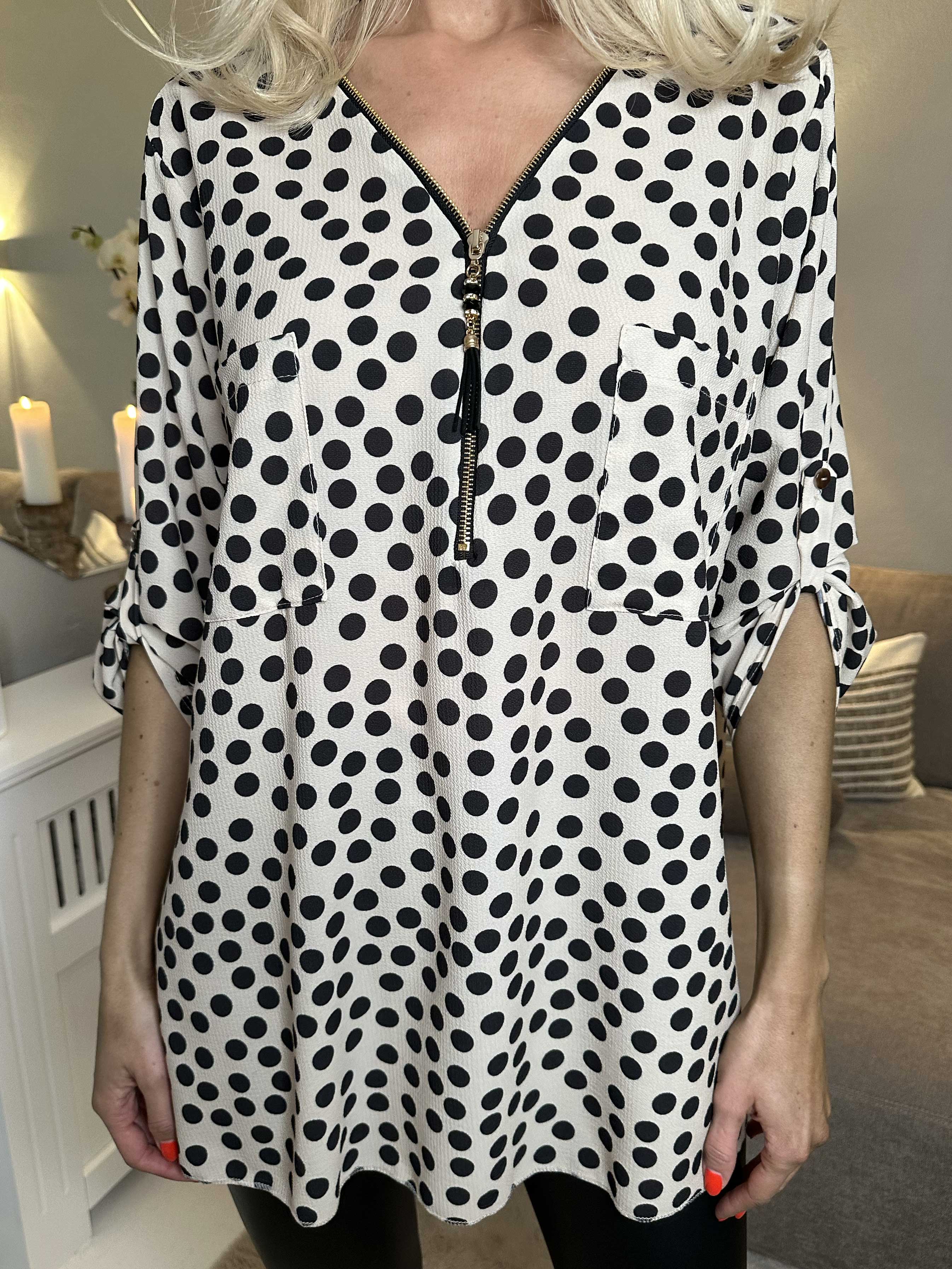 Claudia Dot - Tunika med prickar och dragkedja - Beige