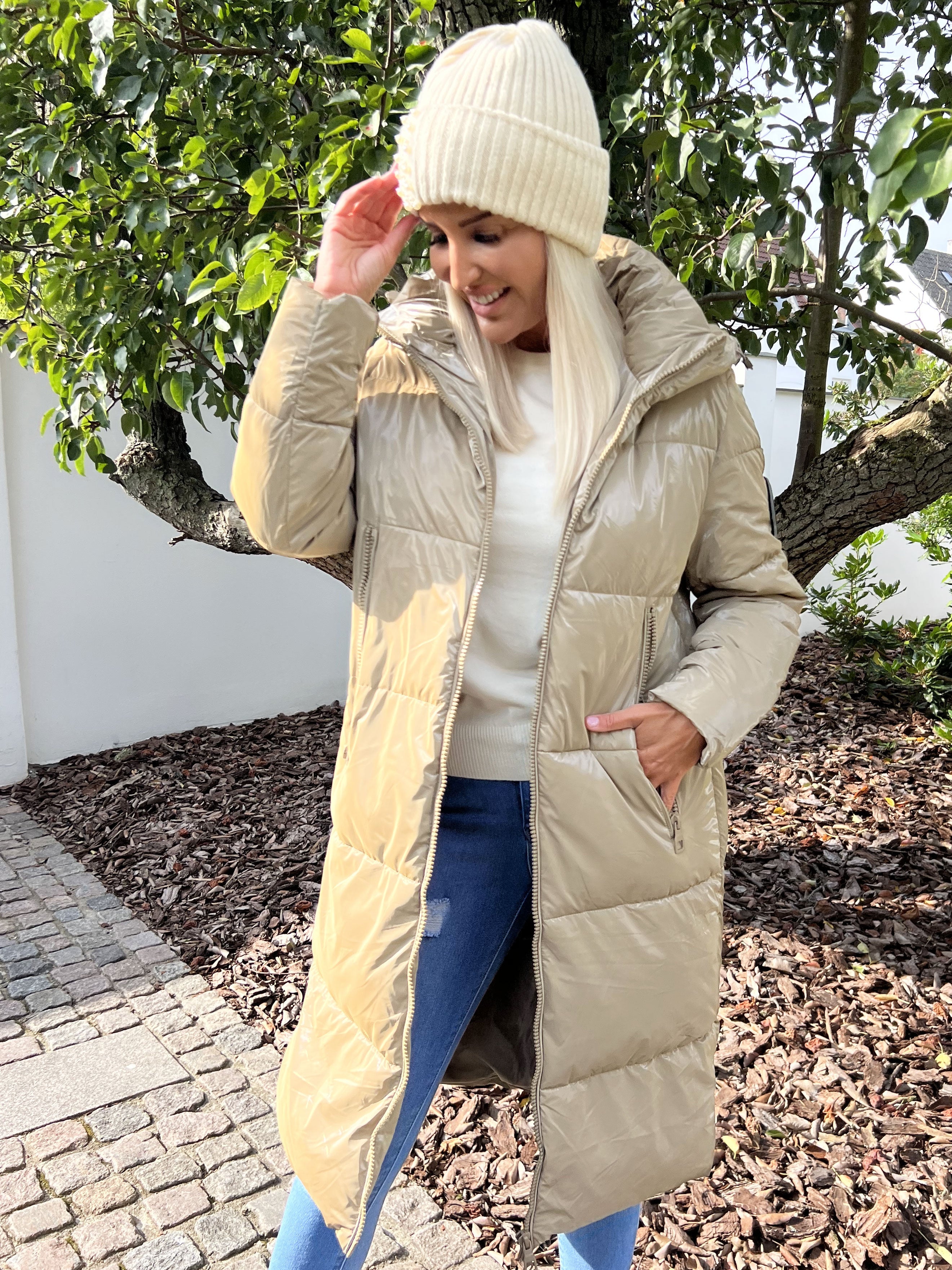 Cristabel - Shiny dunjacka med luva