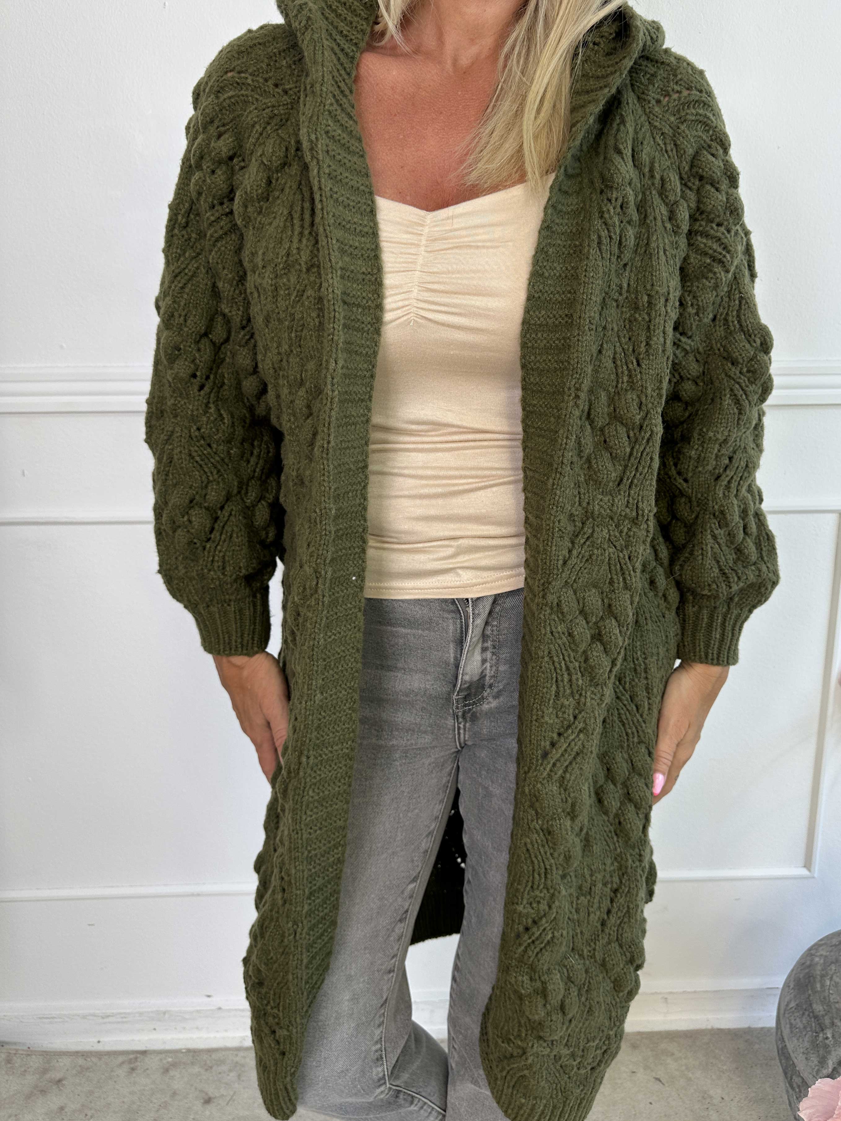 Cronia - Tjock stickad kofta med luva