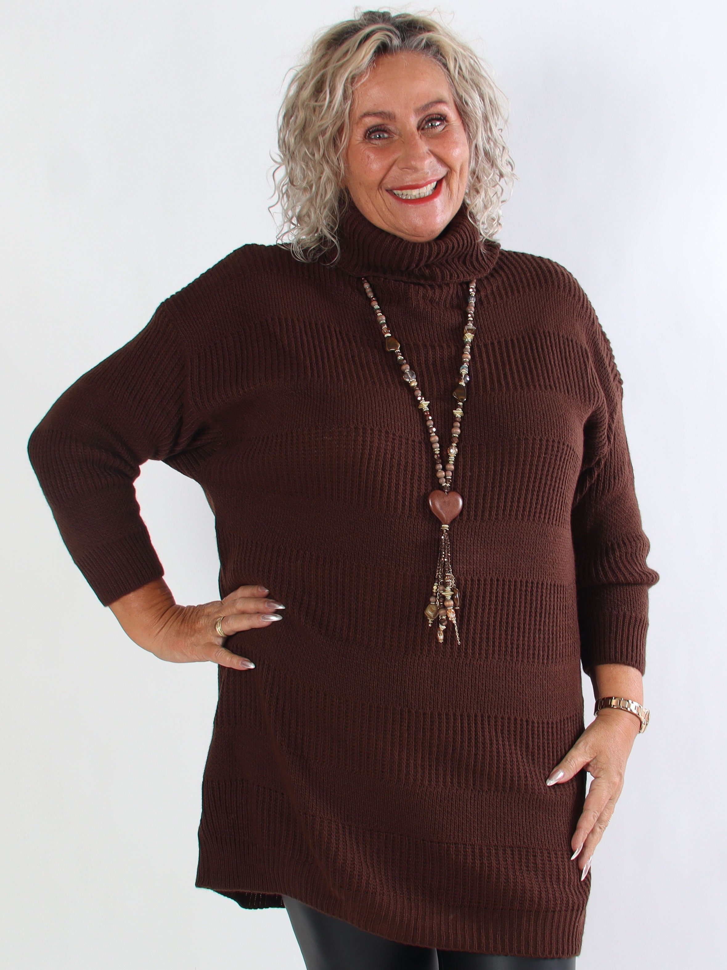 Dagmar - Stickad plus size klänning med polokrage