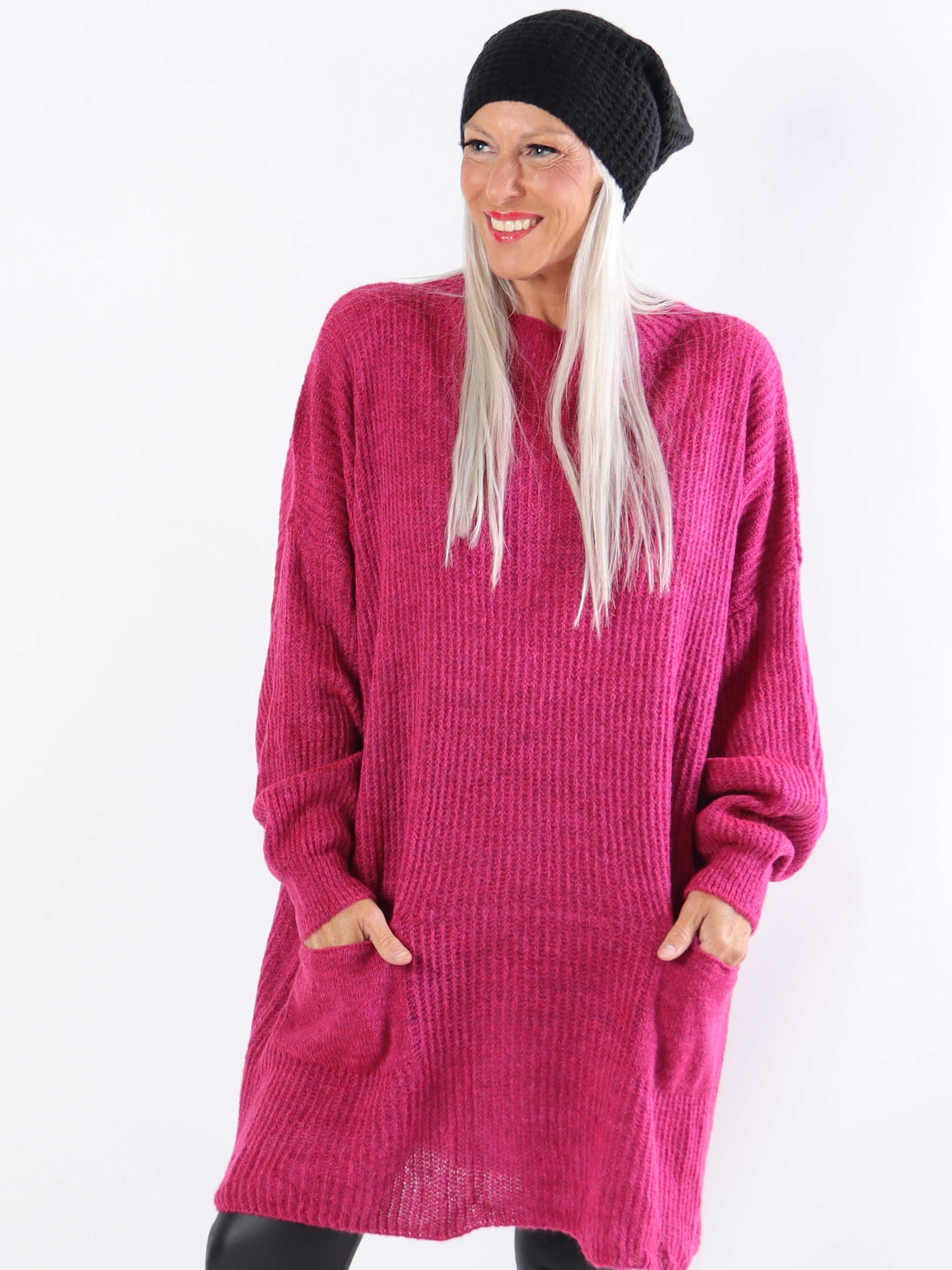 Dakota - Lång stickad blus i plus size med fickor