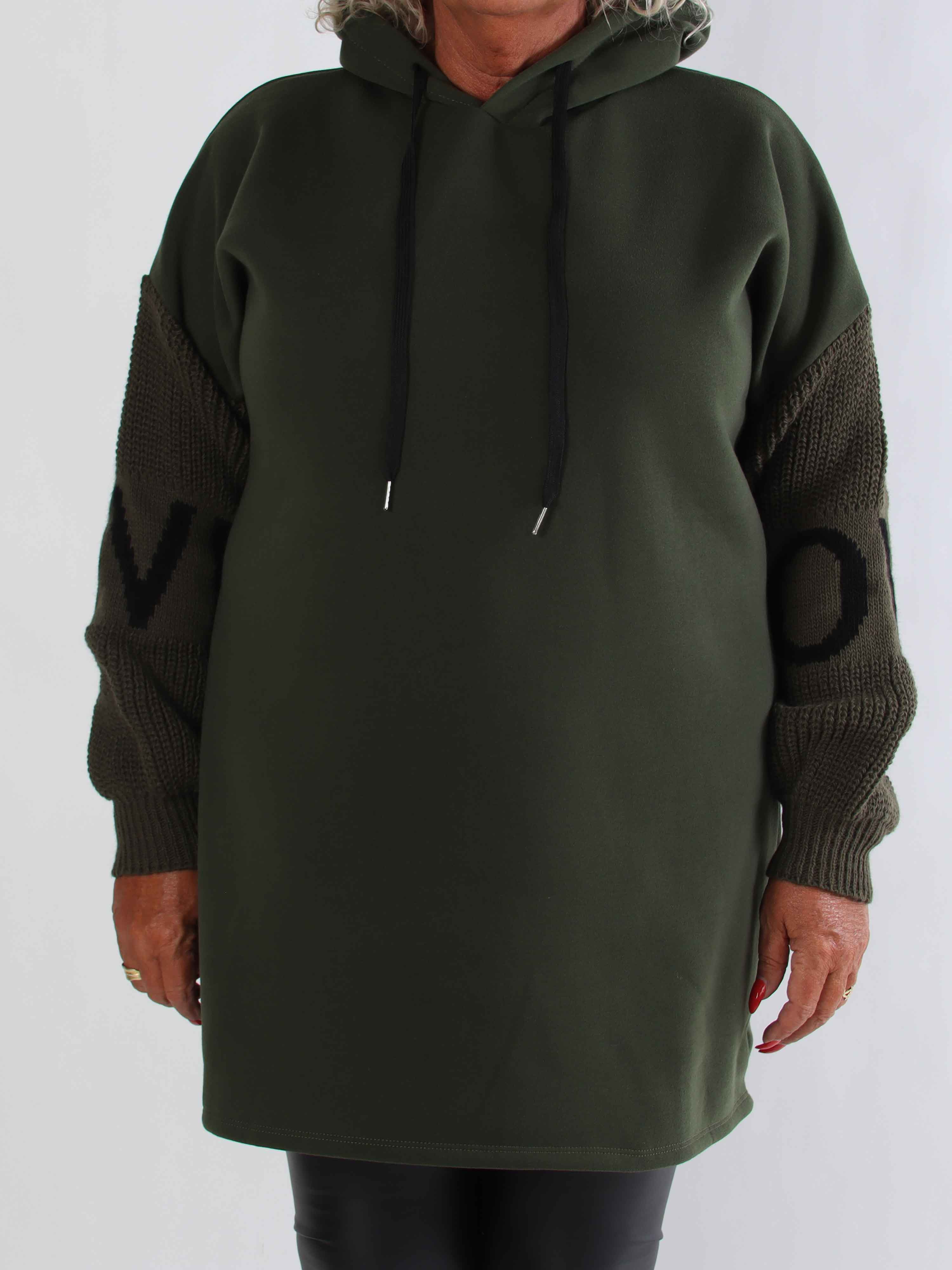 Debbie Hoodie - Plus size hoodie med stickade ärmar