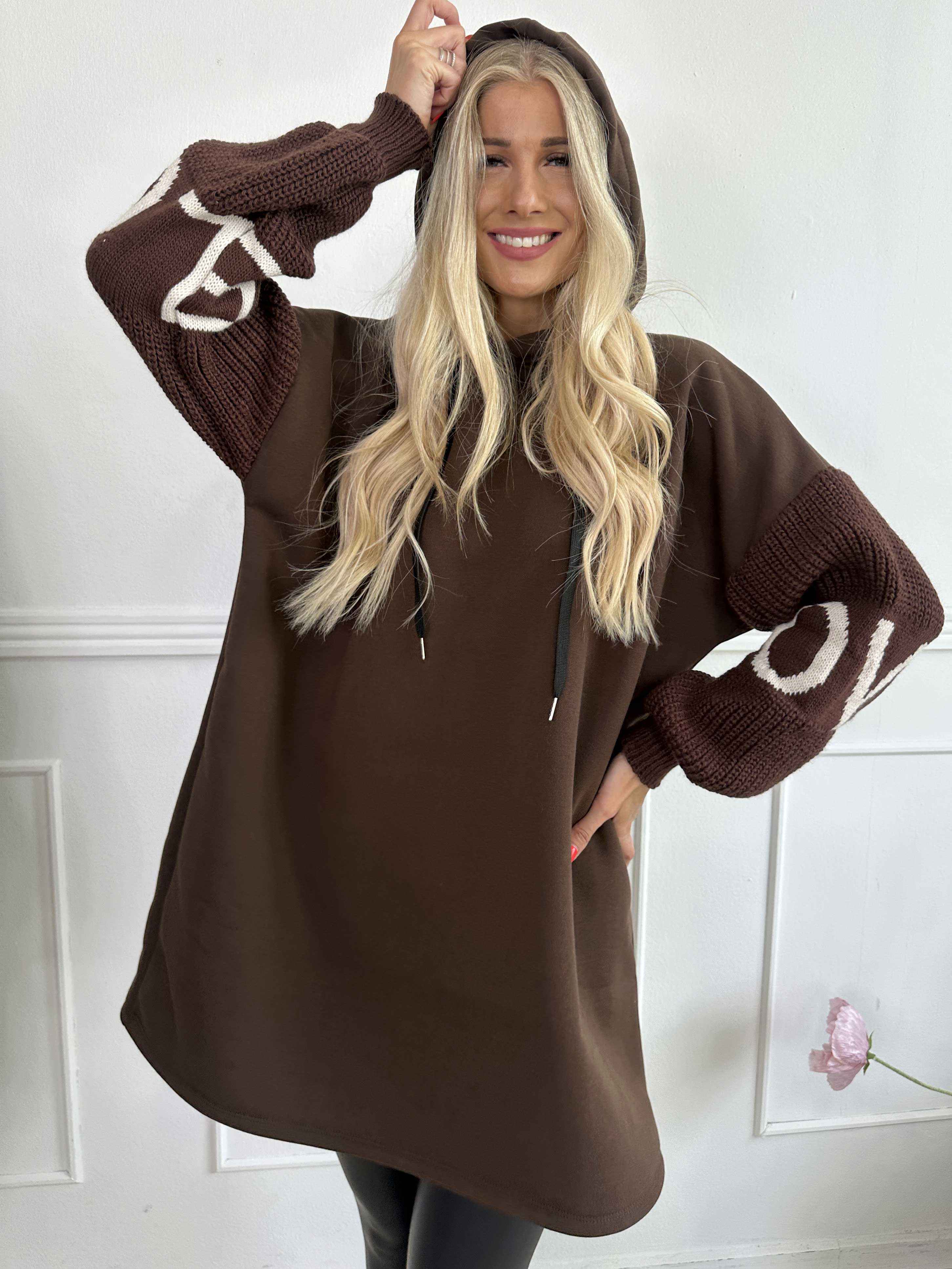 Debbie Hoodie - Oversized hoodie med stickade ärmar