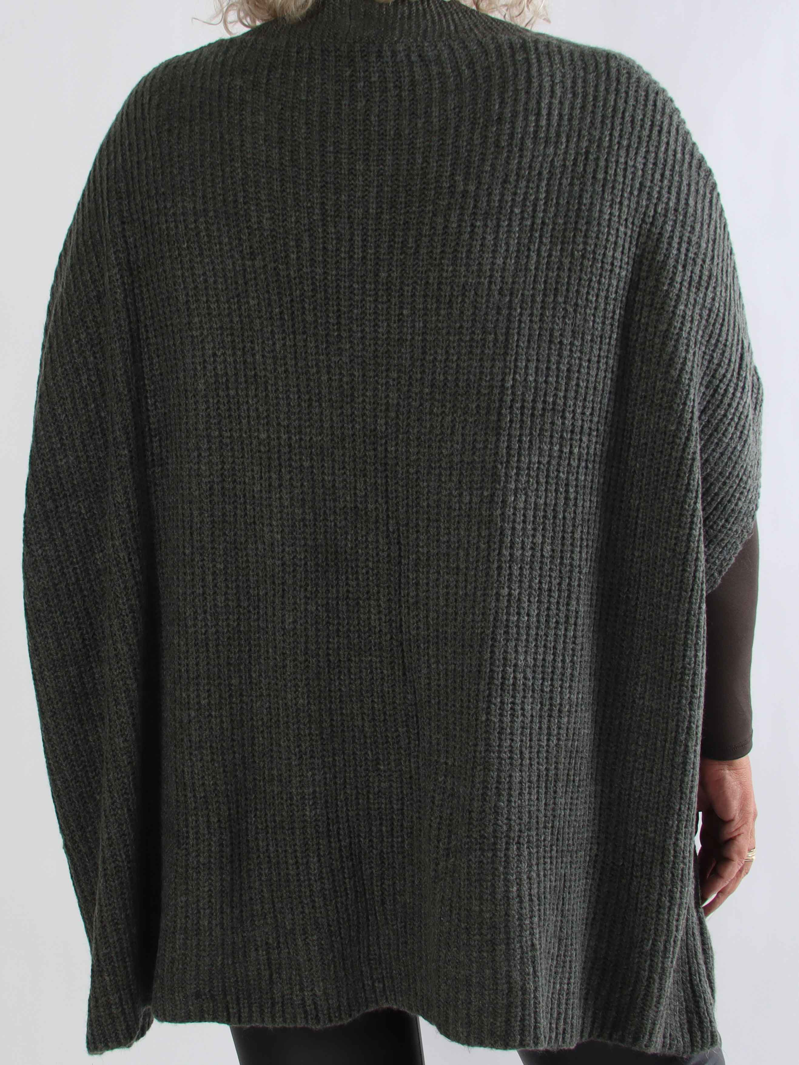 Delfini - Stickad plus size kofta med korta ärmar