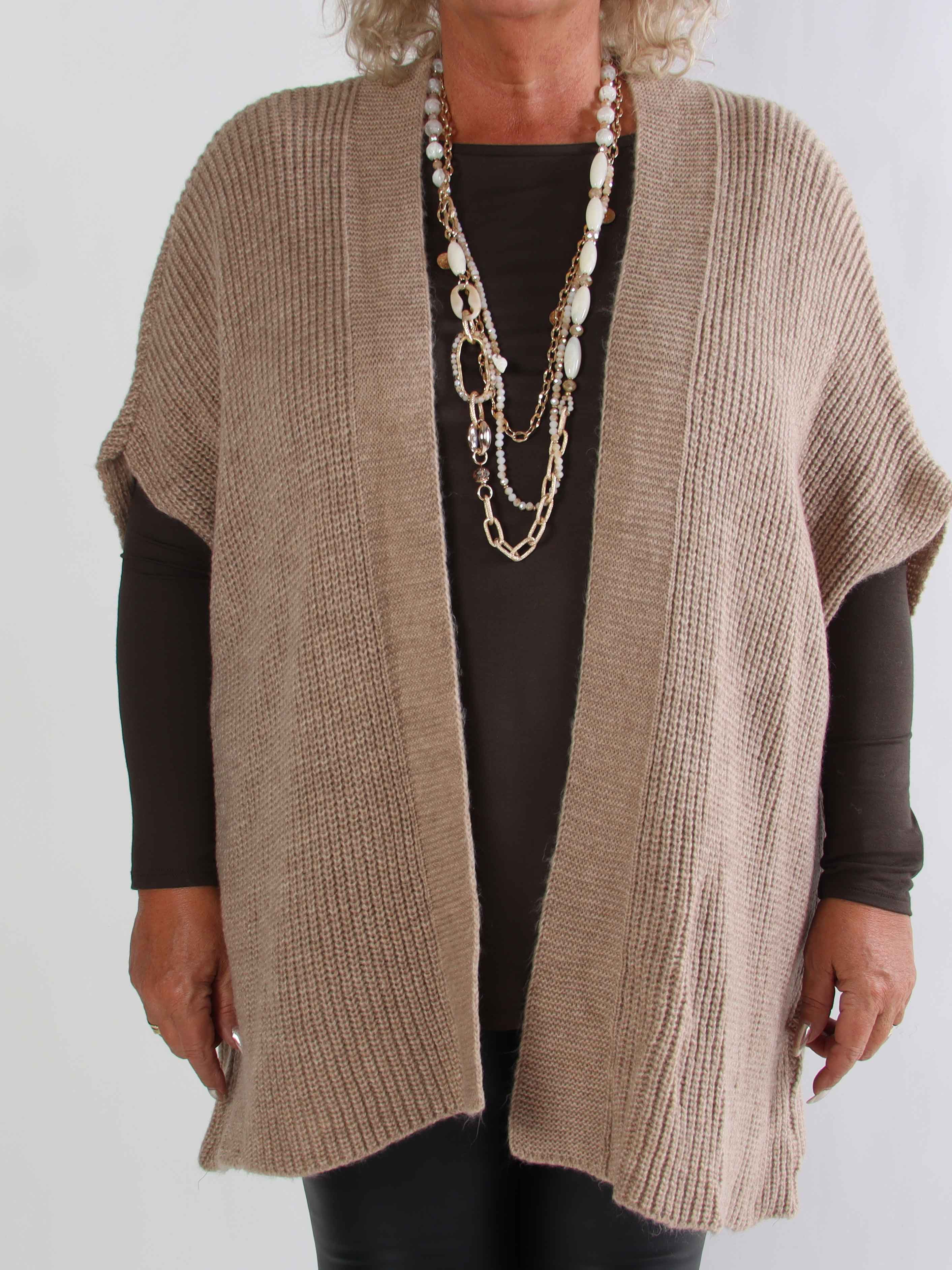 Delfini - Stickad plus size kofta med korta ärmar