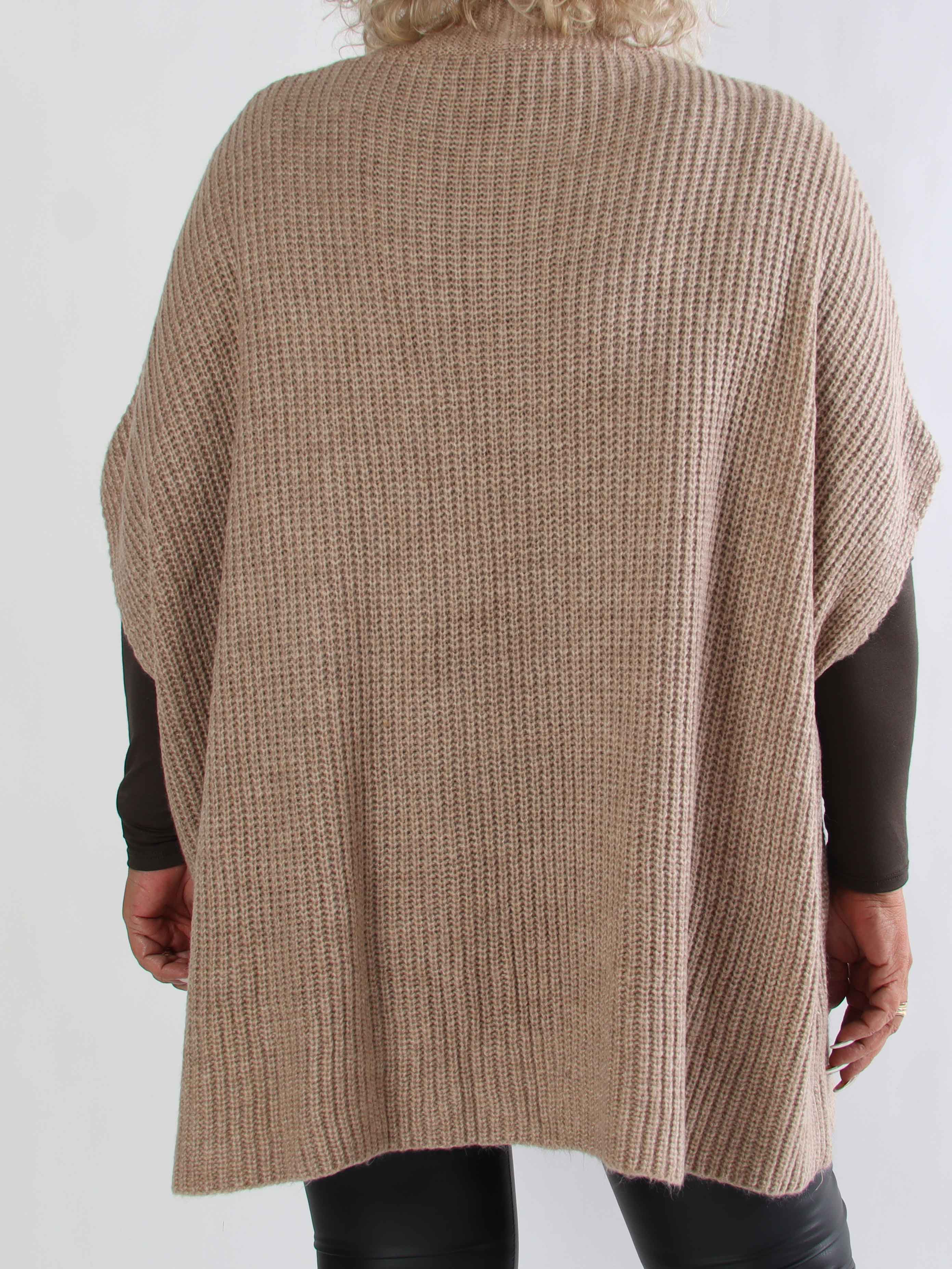 Delfini - Stickad plus size kofta med korta ärmar