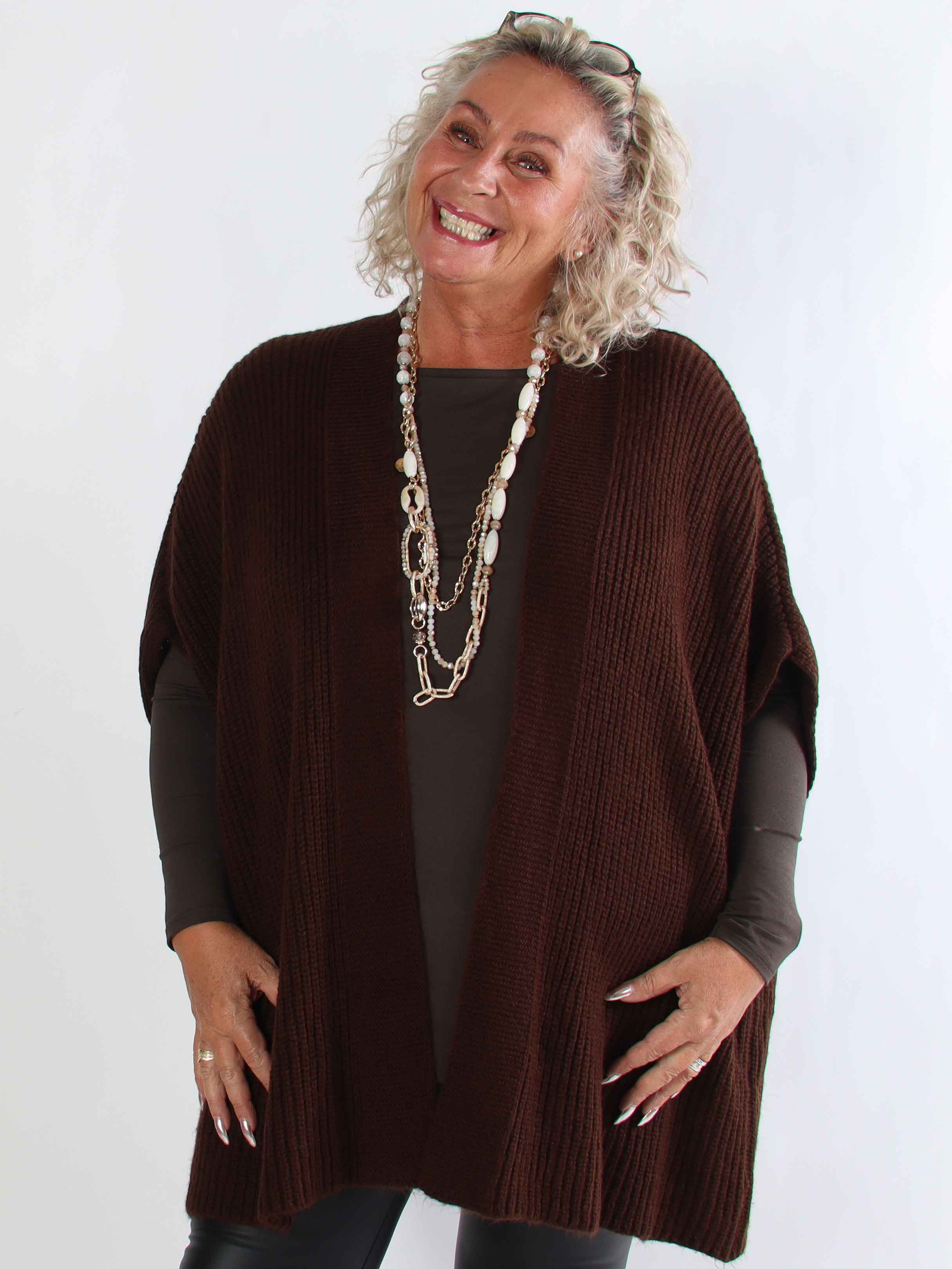 Delfini - Stickad plus size kofta med korta ärmar