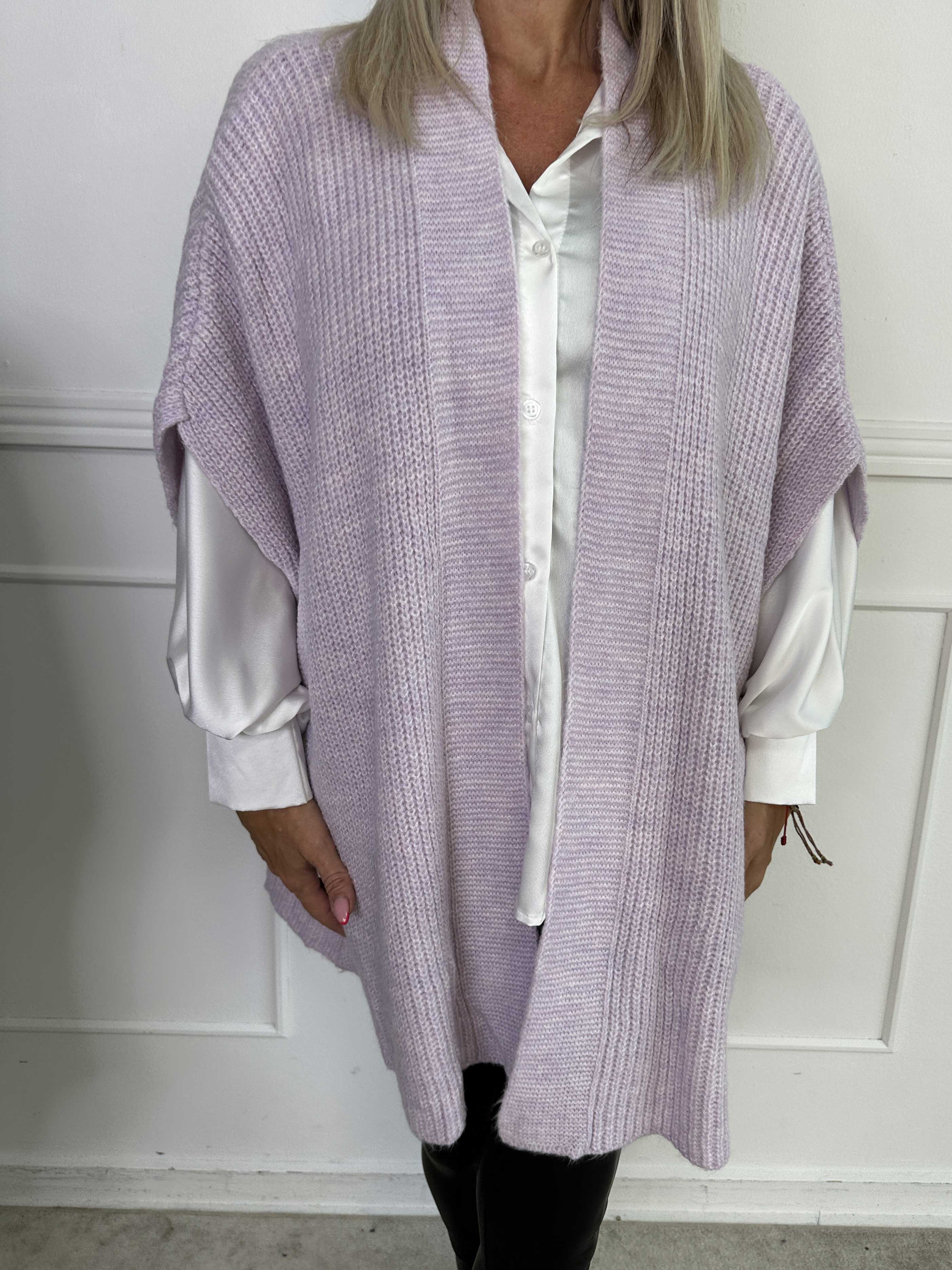 Delfini - Enfärgad stickad kofta med korta ärmar