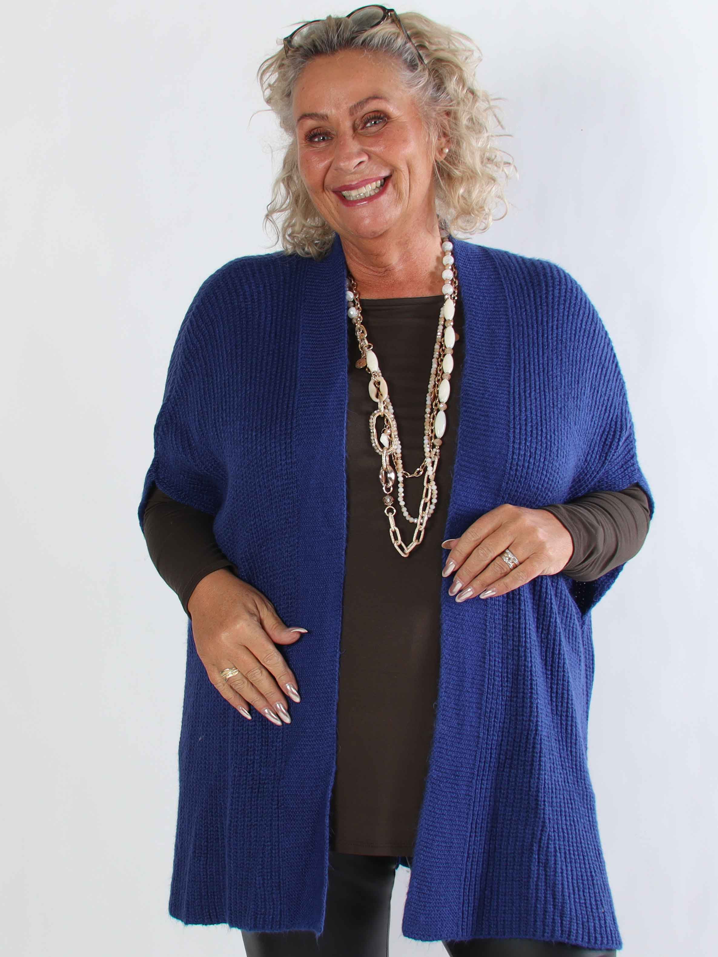 Delfini - Stickad plus size kofta med korta ärmar