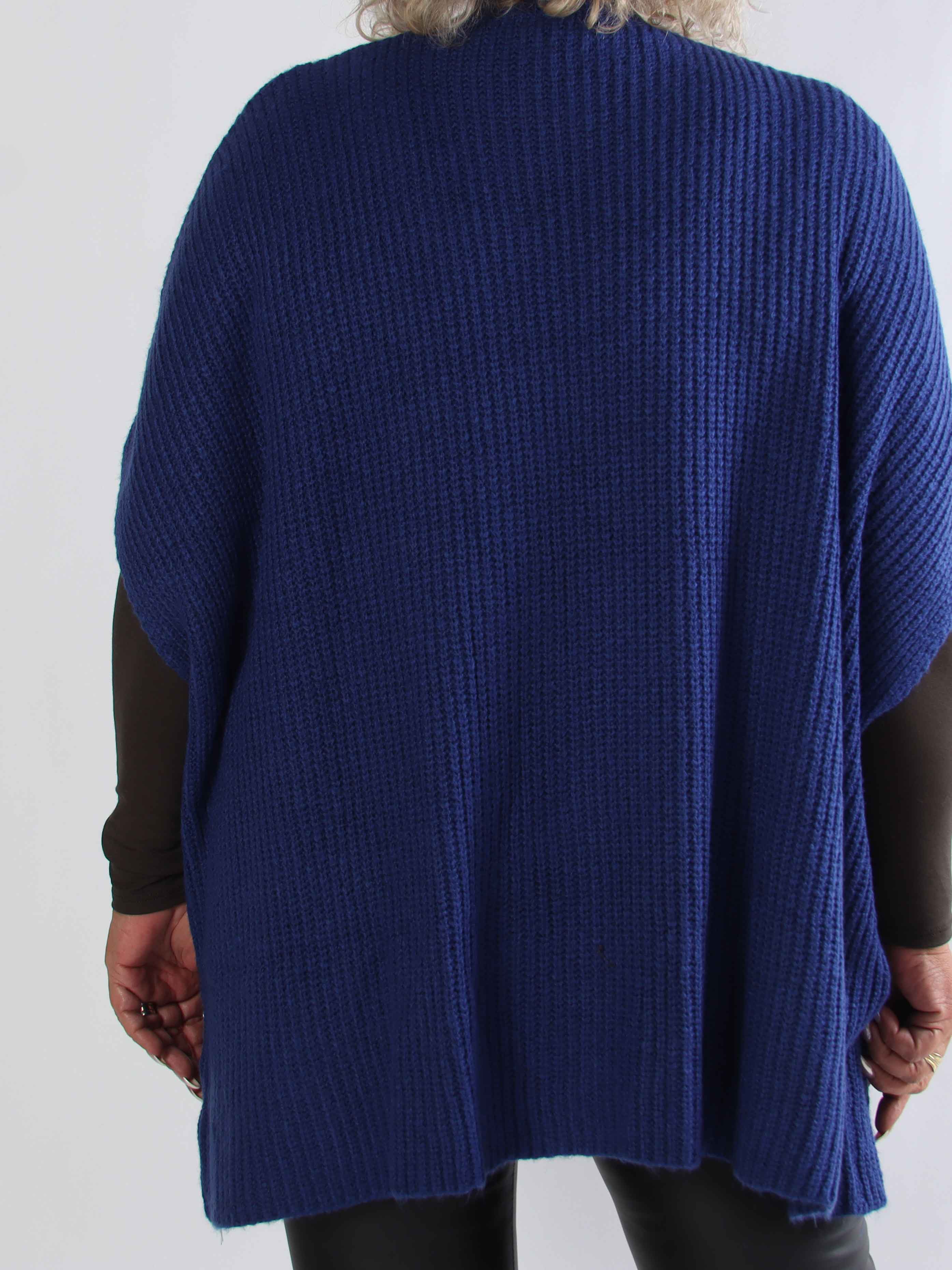 Delfini - Stickad plus size kofta med korta ärmar