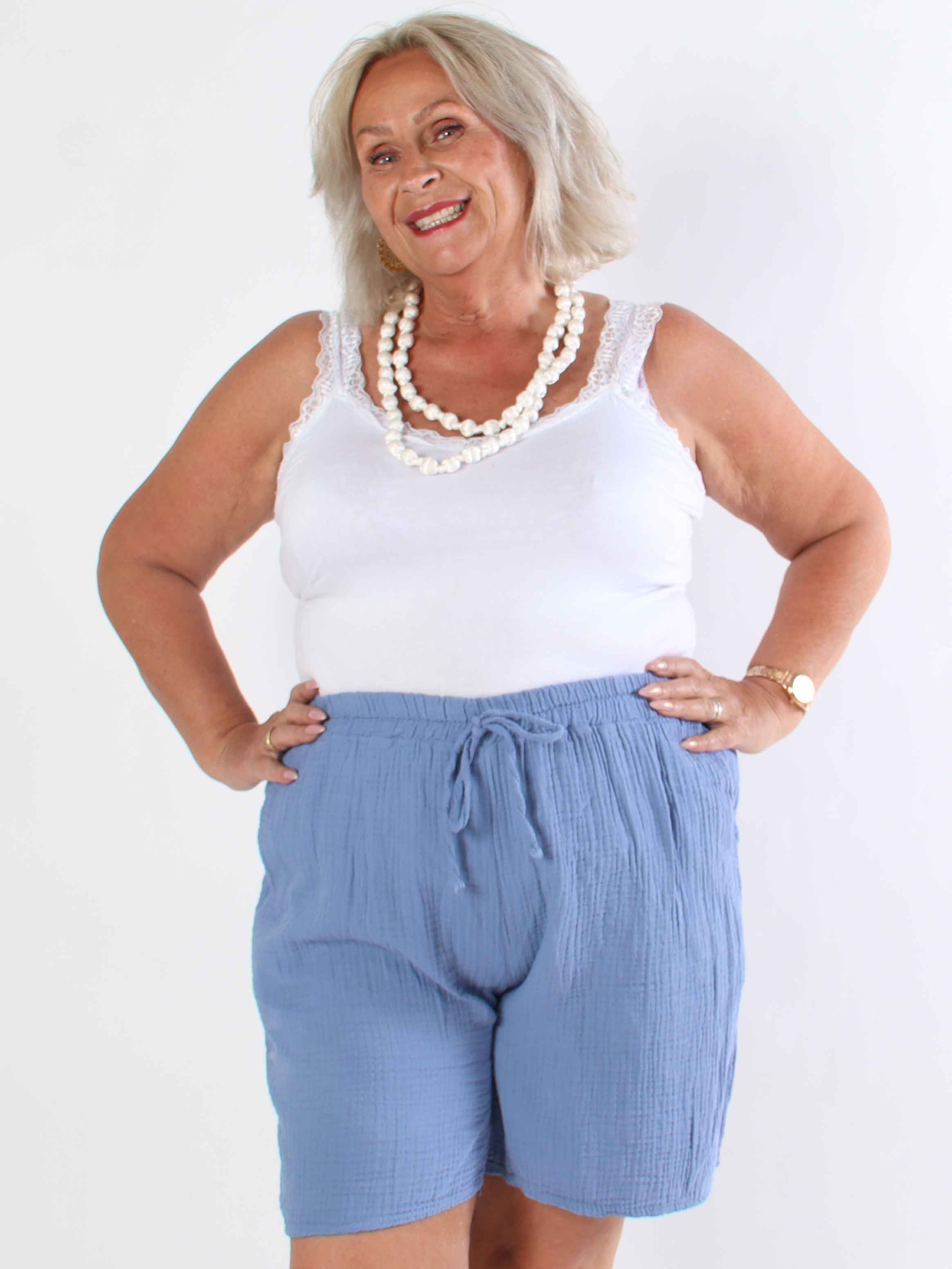 Delia - Mjuka plus size shorts i bomull