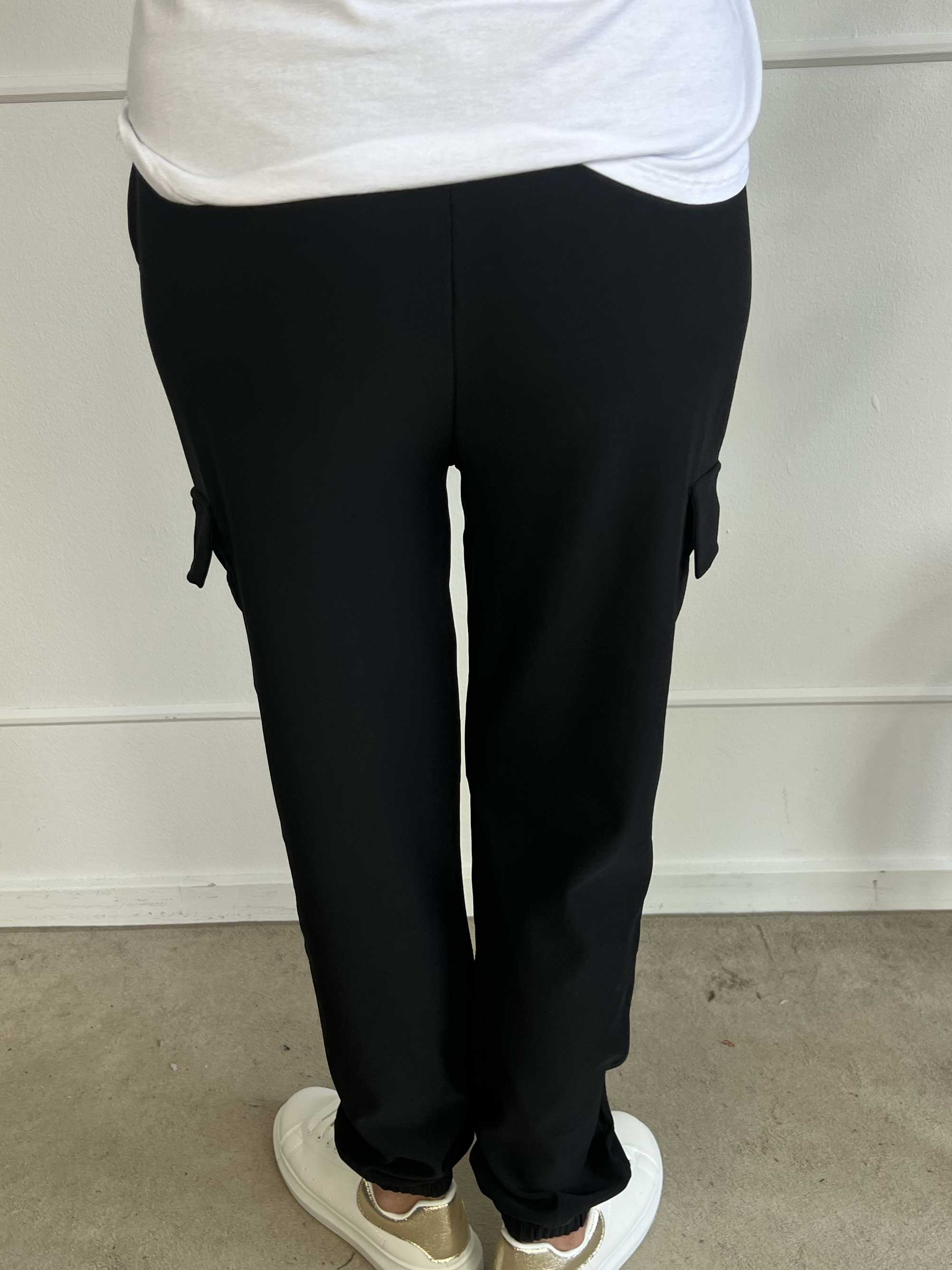 Denise - Coola cargobyxor med sidofickor