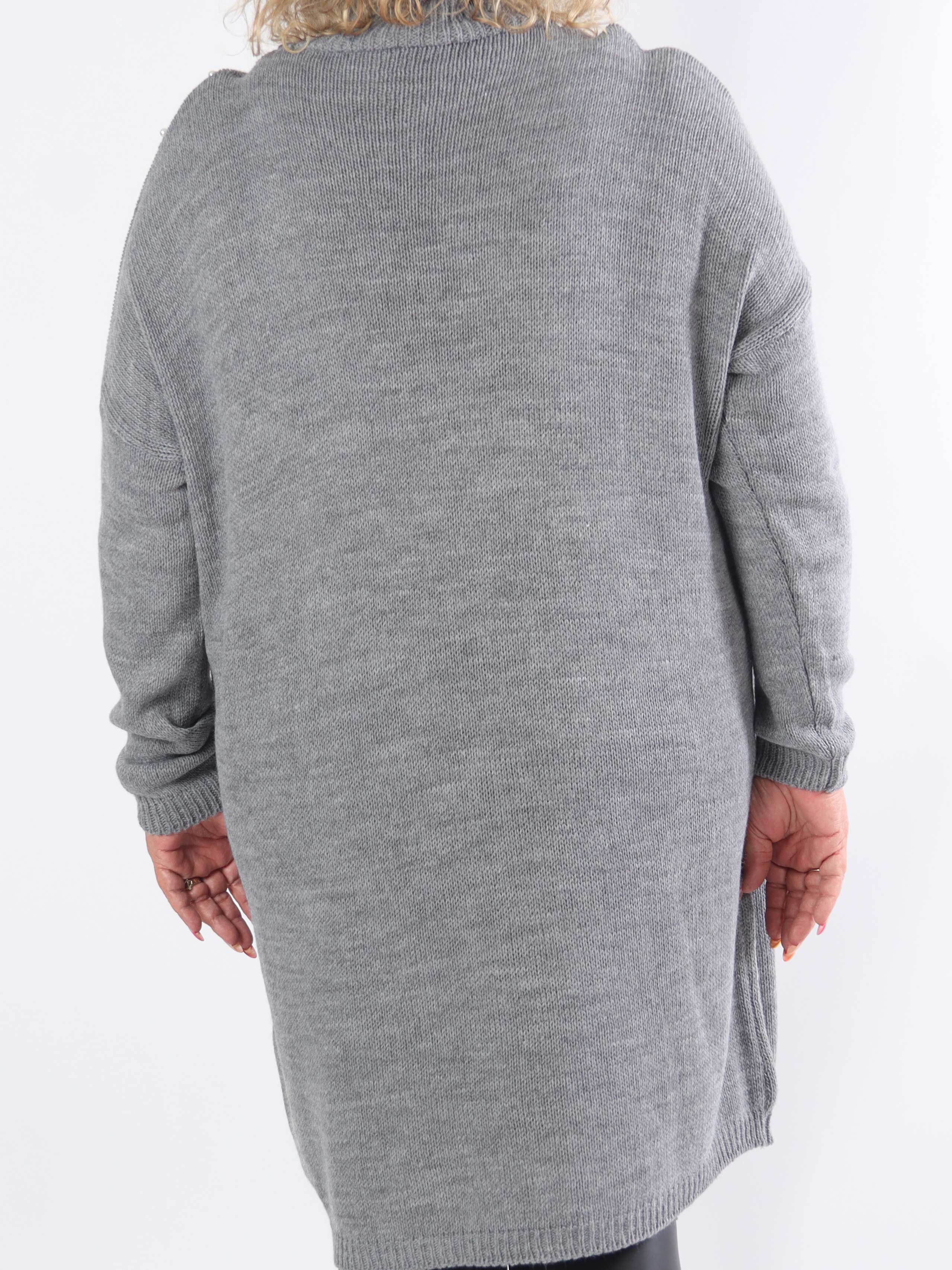 Desire - Stickad klänning med polokrage och vita pärlor