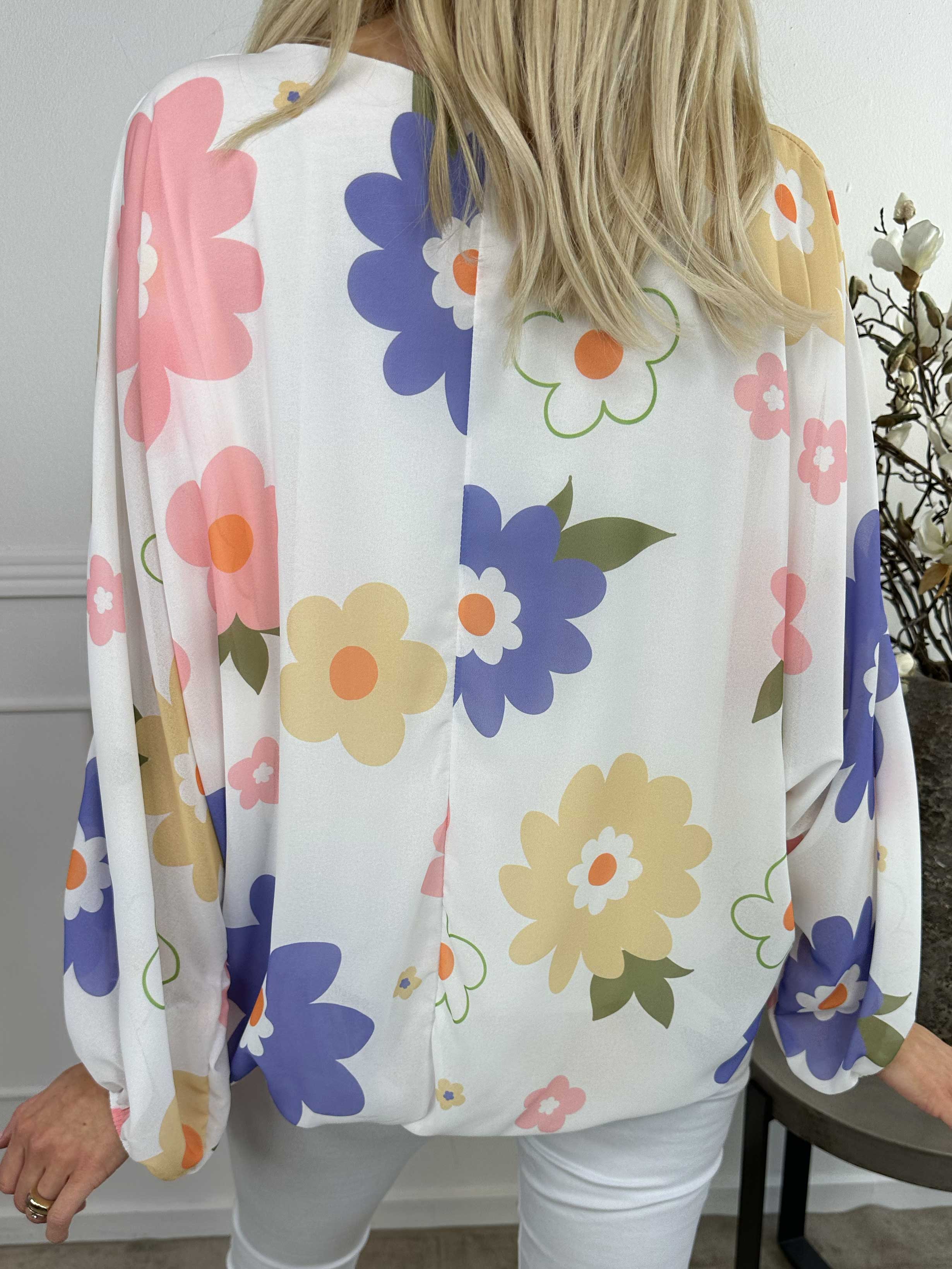 Destiny Flower - Chiffongblus med blommönster