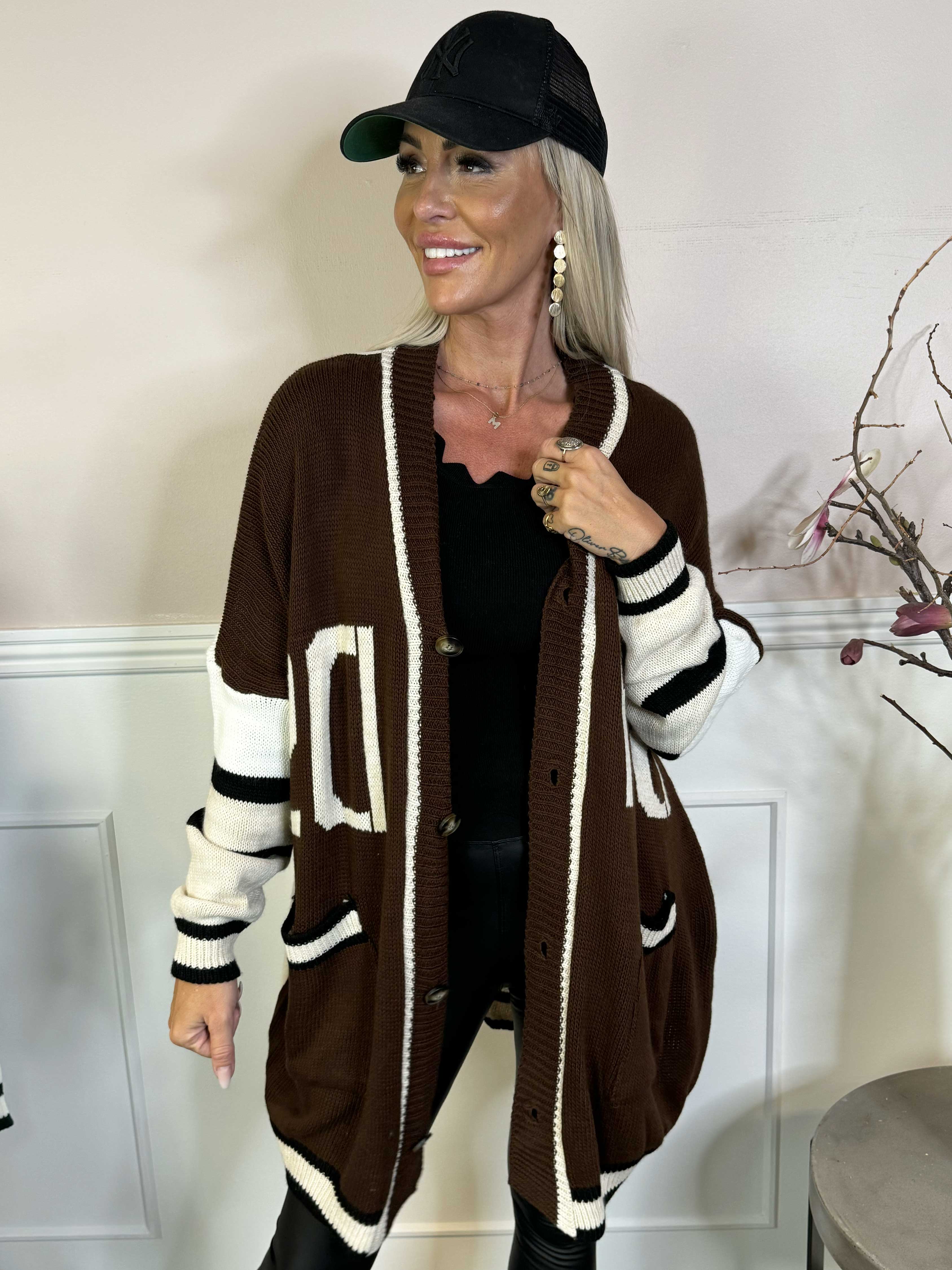 Diah - Mångfärgad college-stickad kofta