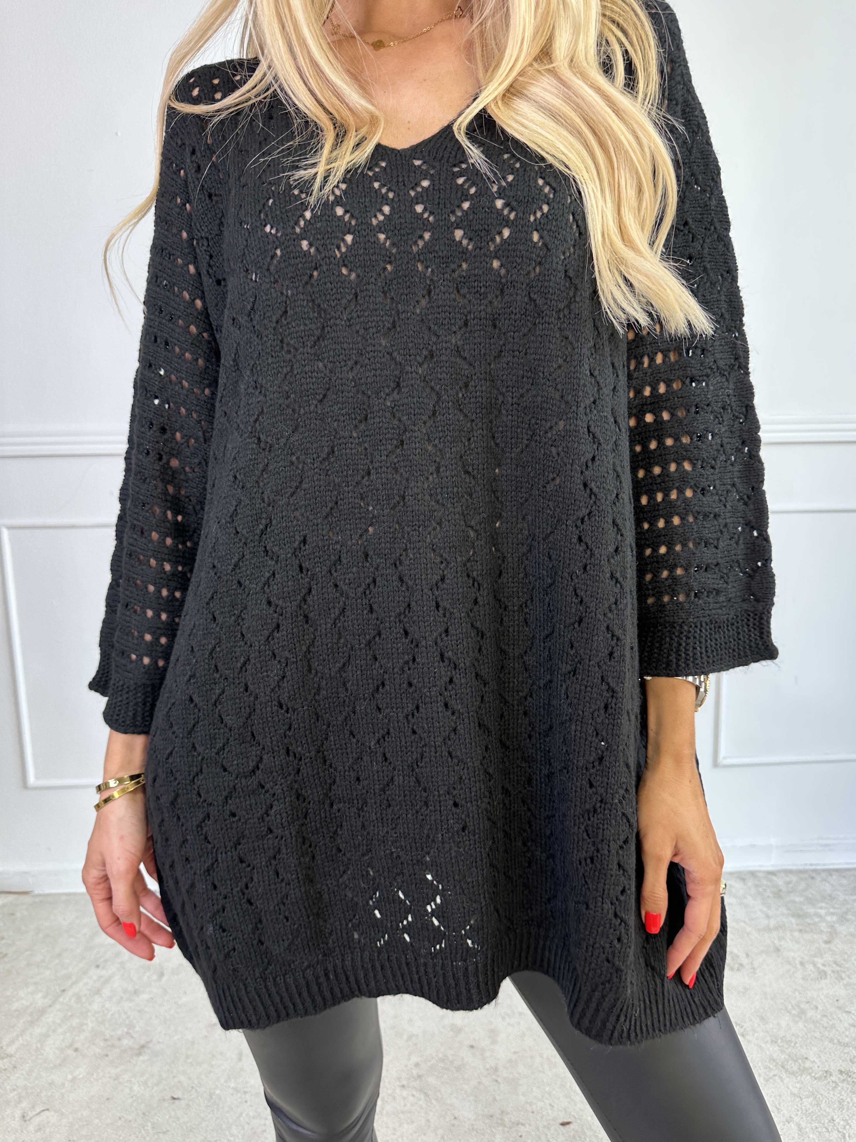 Disa - Stickad tröja med fint hålmönster