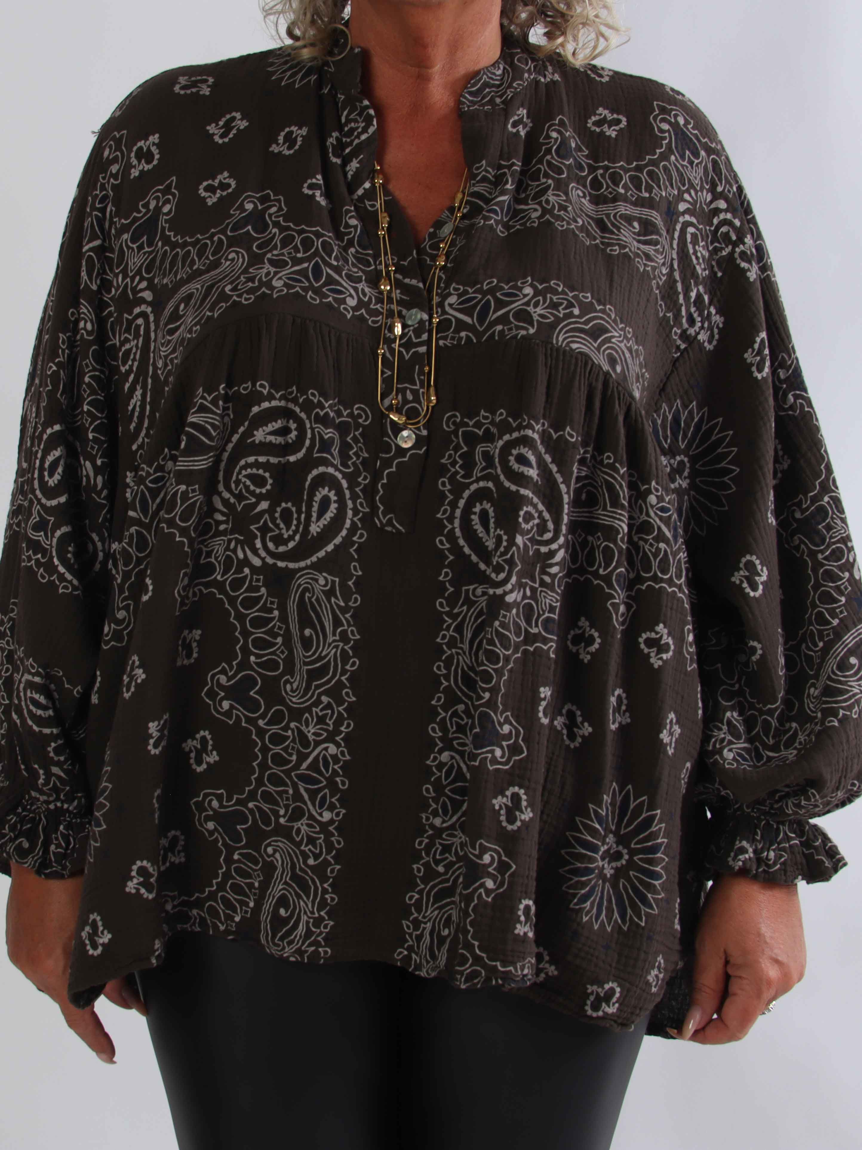 Diva Paisley – Plus size tunika i mjuk bomullsmuslin med paisleymönster