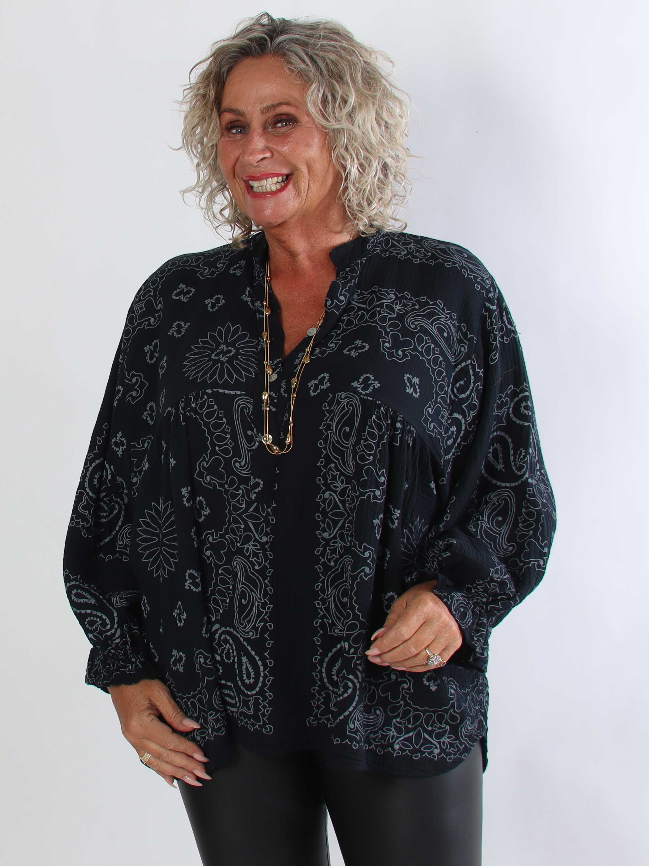 Diva Paisley – Plus size tunika i mjuk bomullsmuslin med paisleymönster