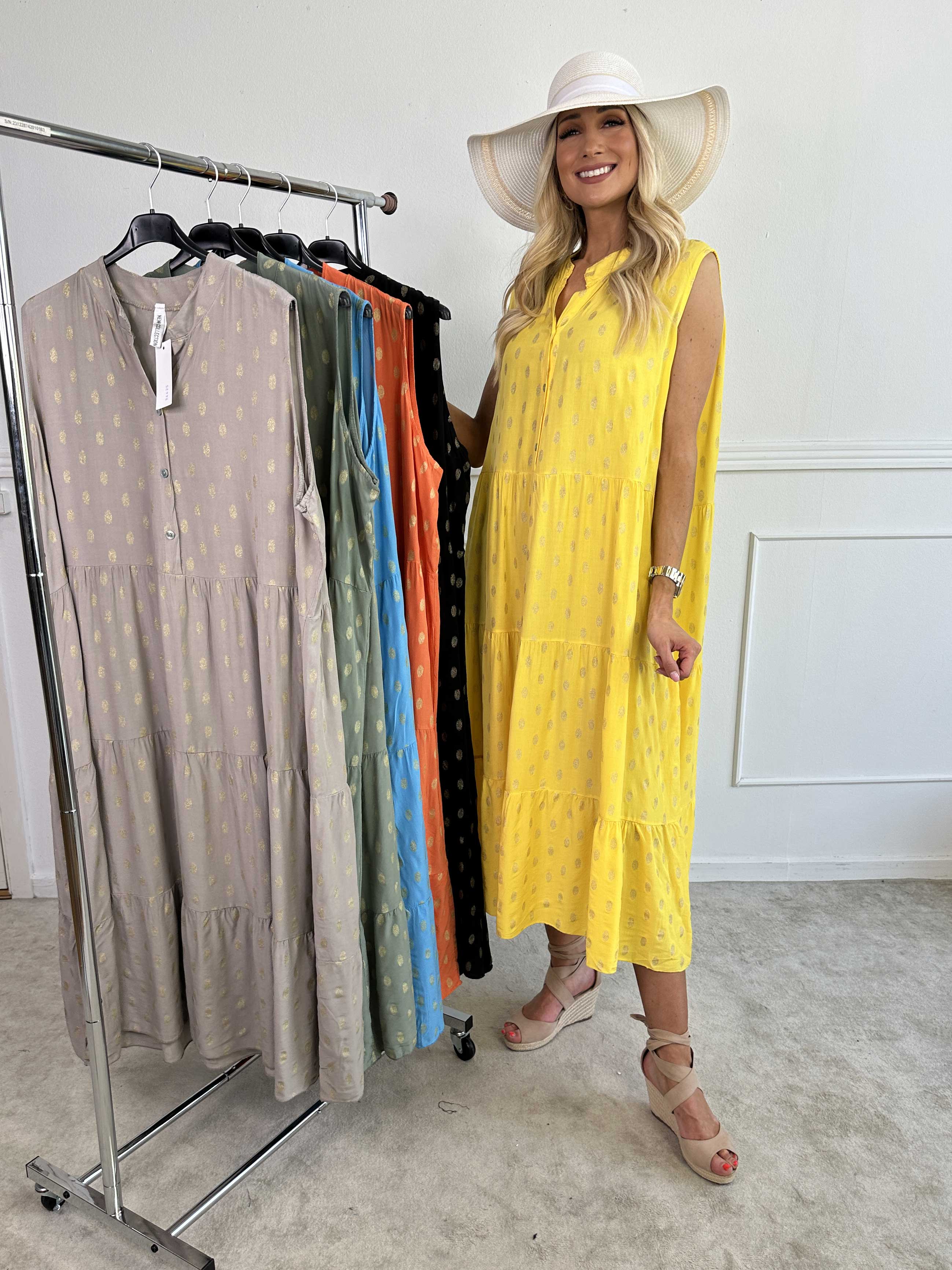 Dotti Gold Sleeveless - Klänning  med lager på lager look i viskos