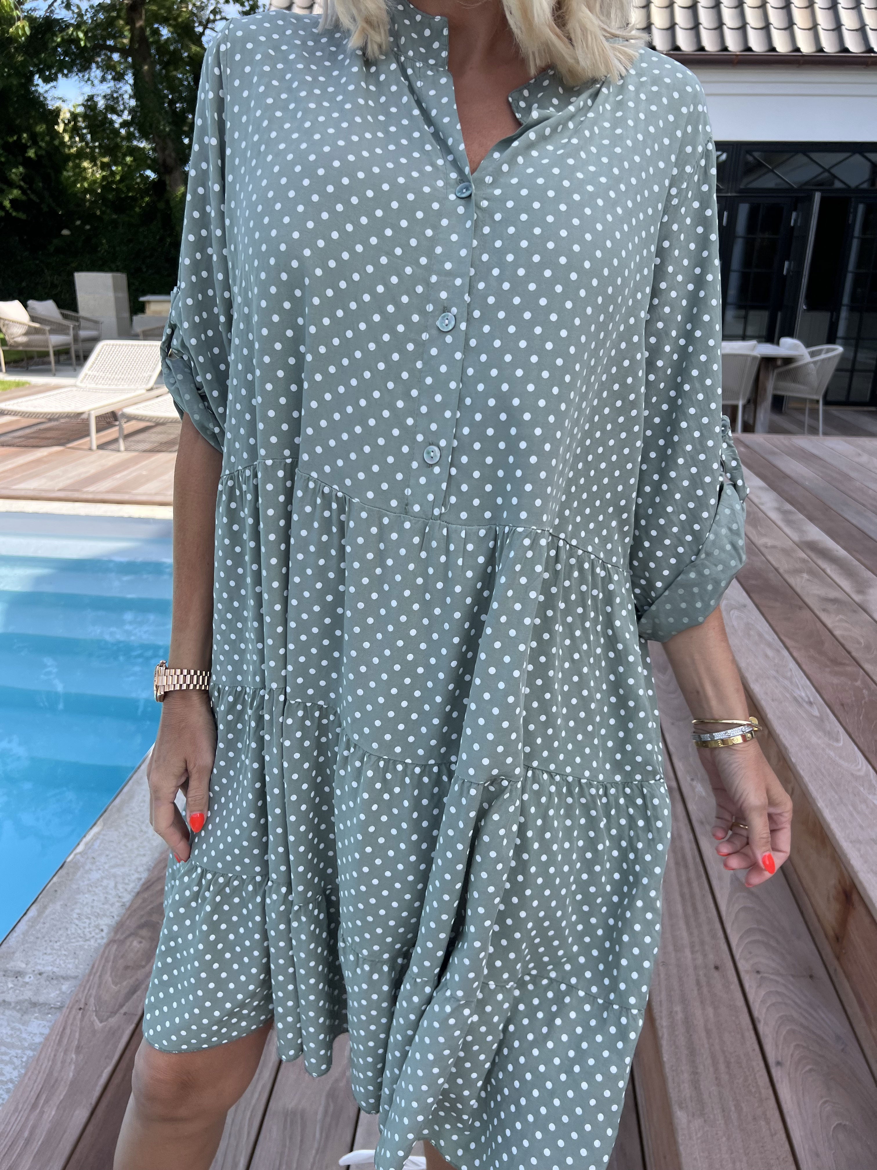 Dotti Short - Klänning med lager på lager-look i viskos