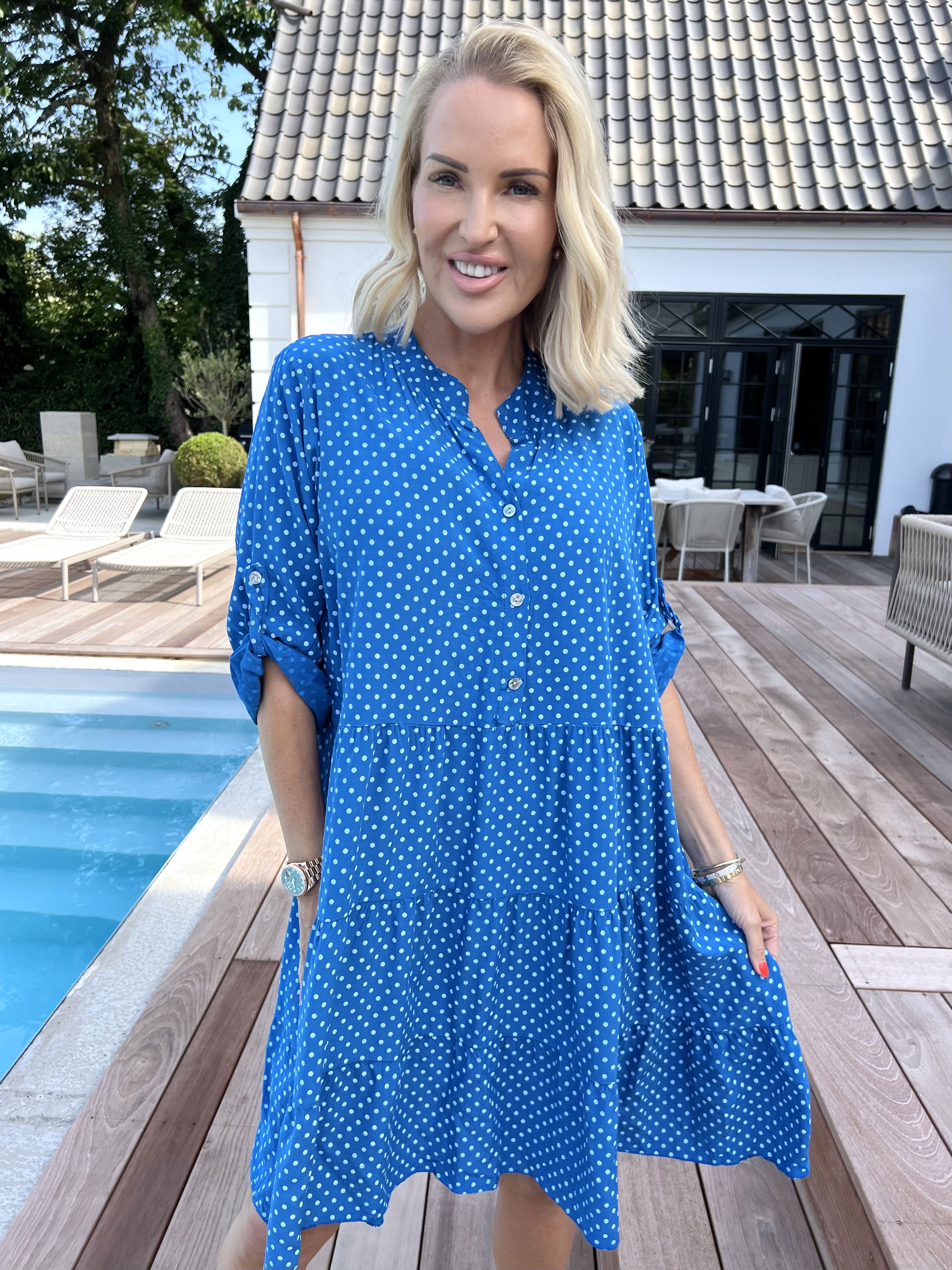 Dotti Short - Klänning med lager på lager-look i viskos