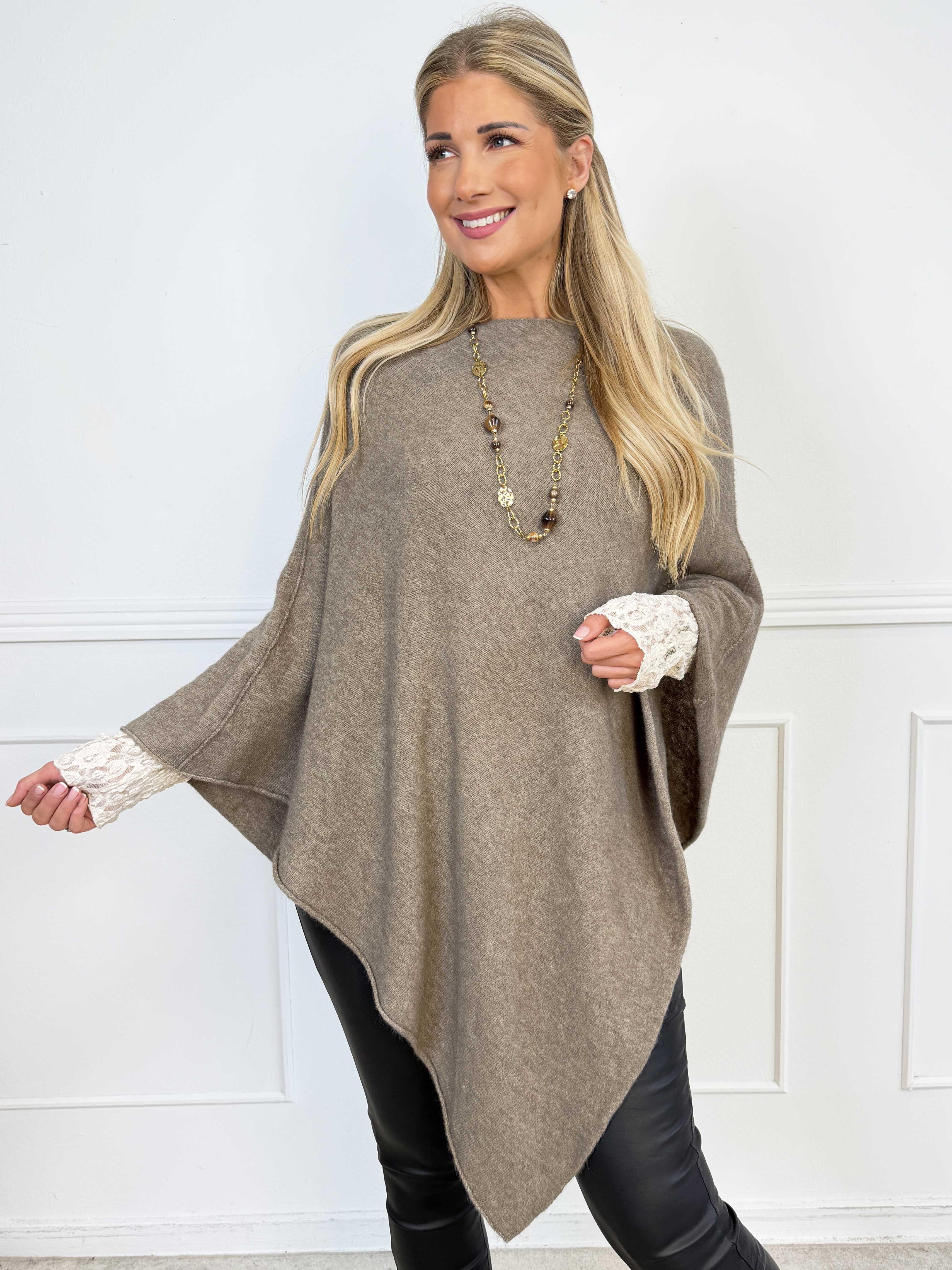 Duff - Söt och elegant poncho i en enkel, enfärgad design och snygg trekantsform
