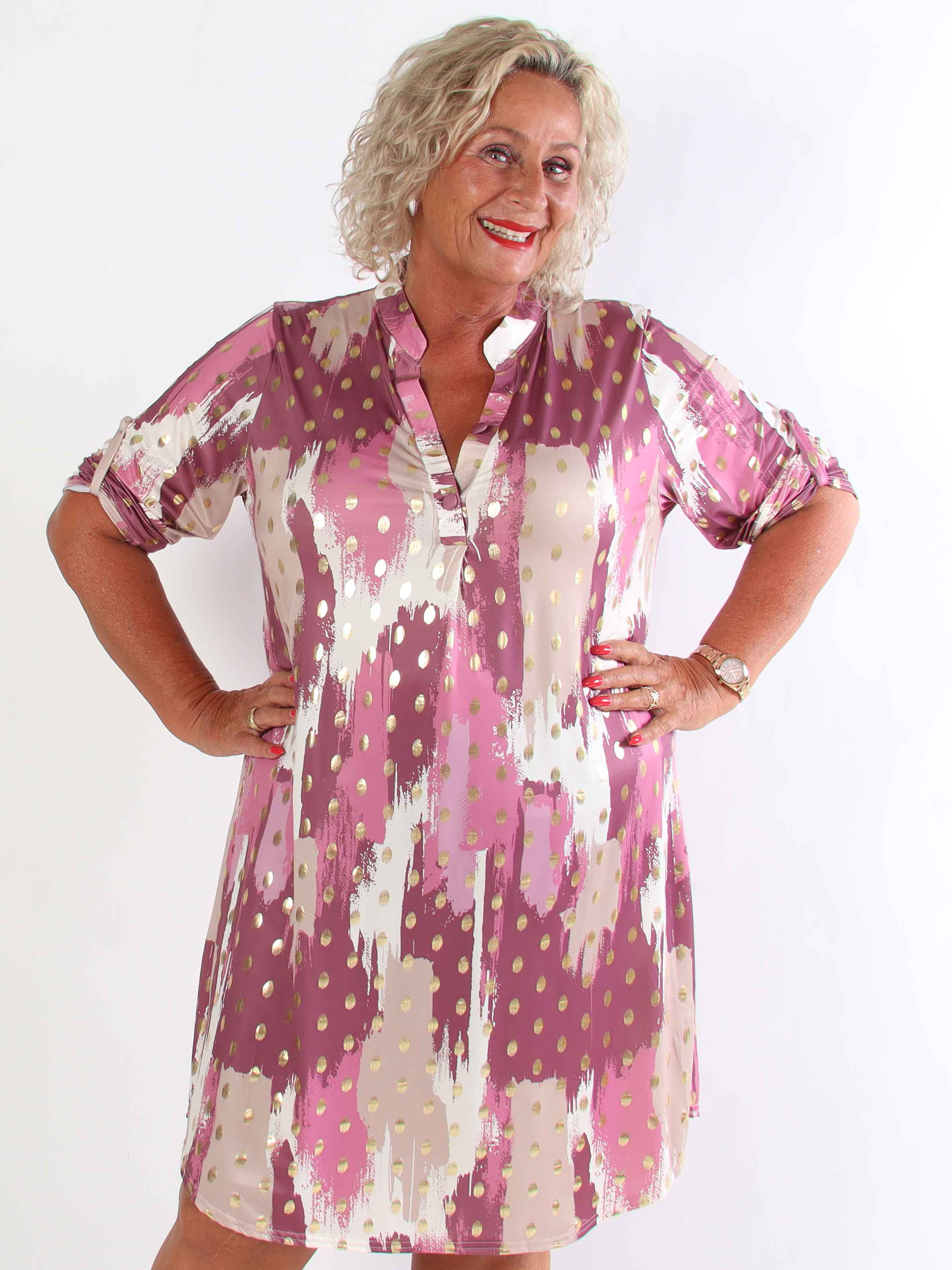 Ebba Paint Long - Elastisk flerfärgad plus size klänning med guldprickar