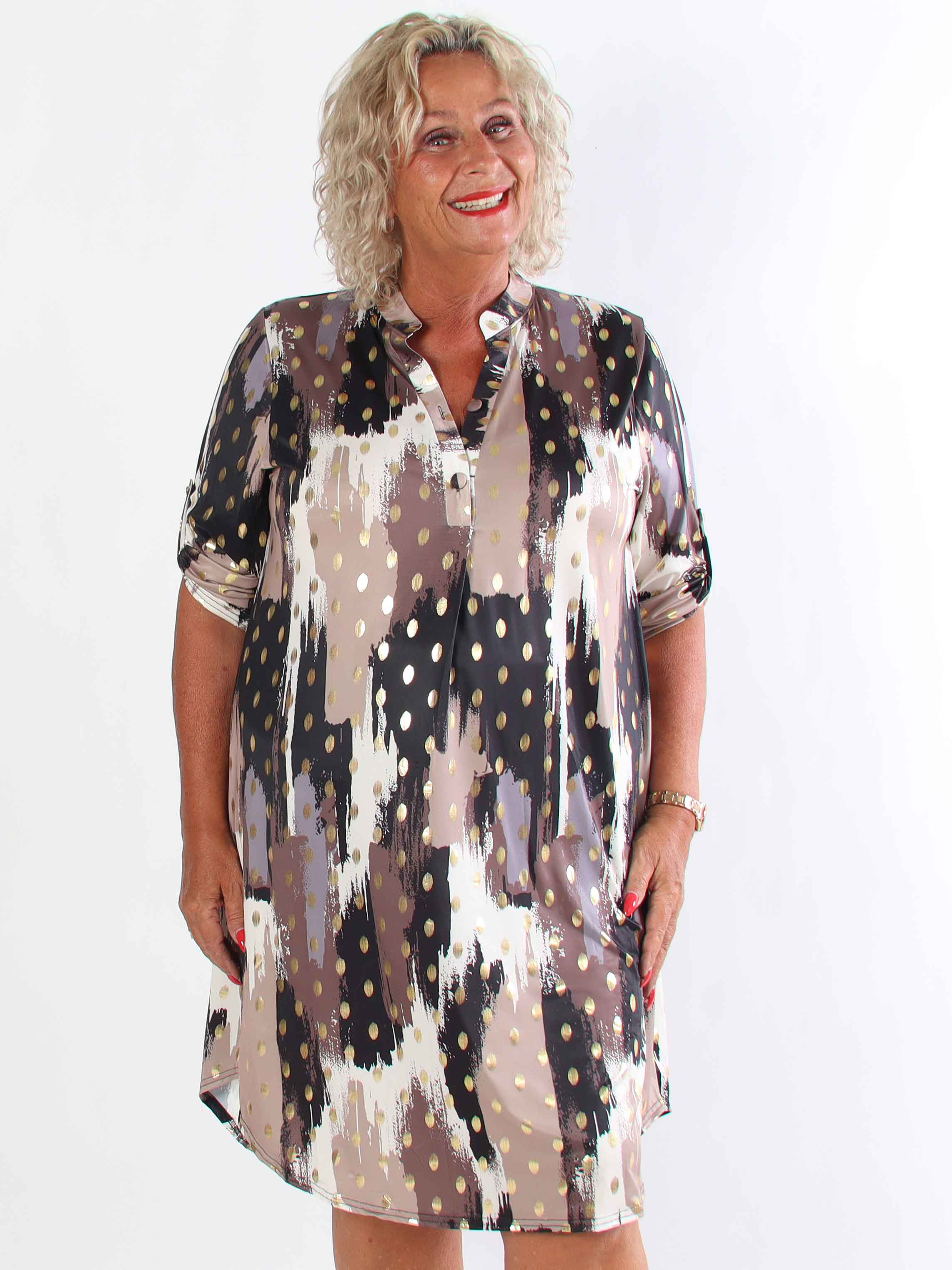 Ebba Paint Long - Elastisk flerfärgad plus size klänning med guldprickar