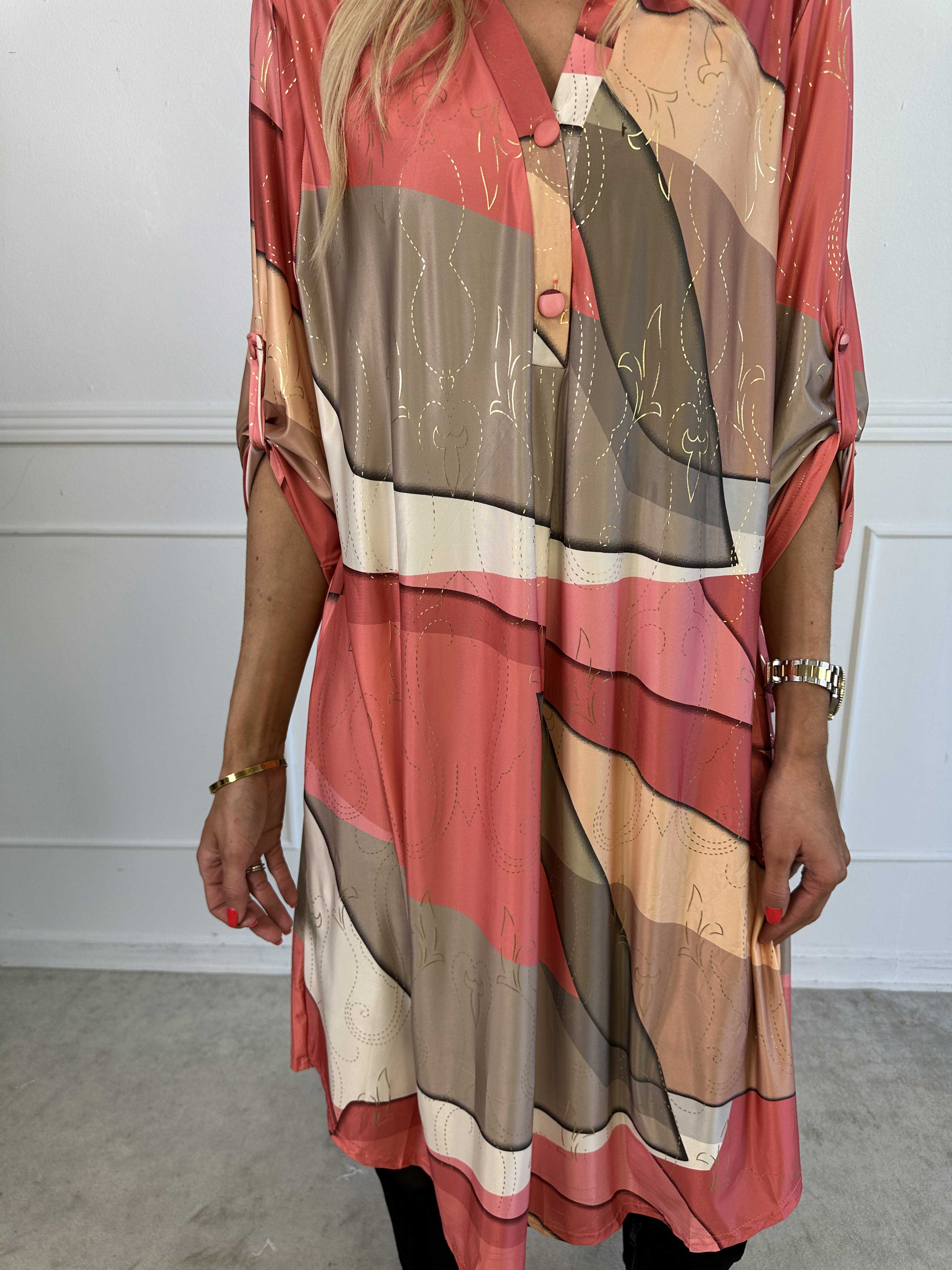 Ebba Abstract Long - Flerfärgad elastisk klänning med fint guldmönster