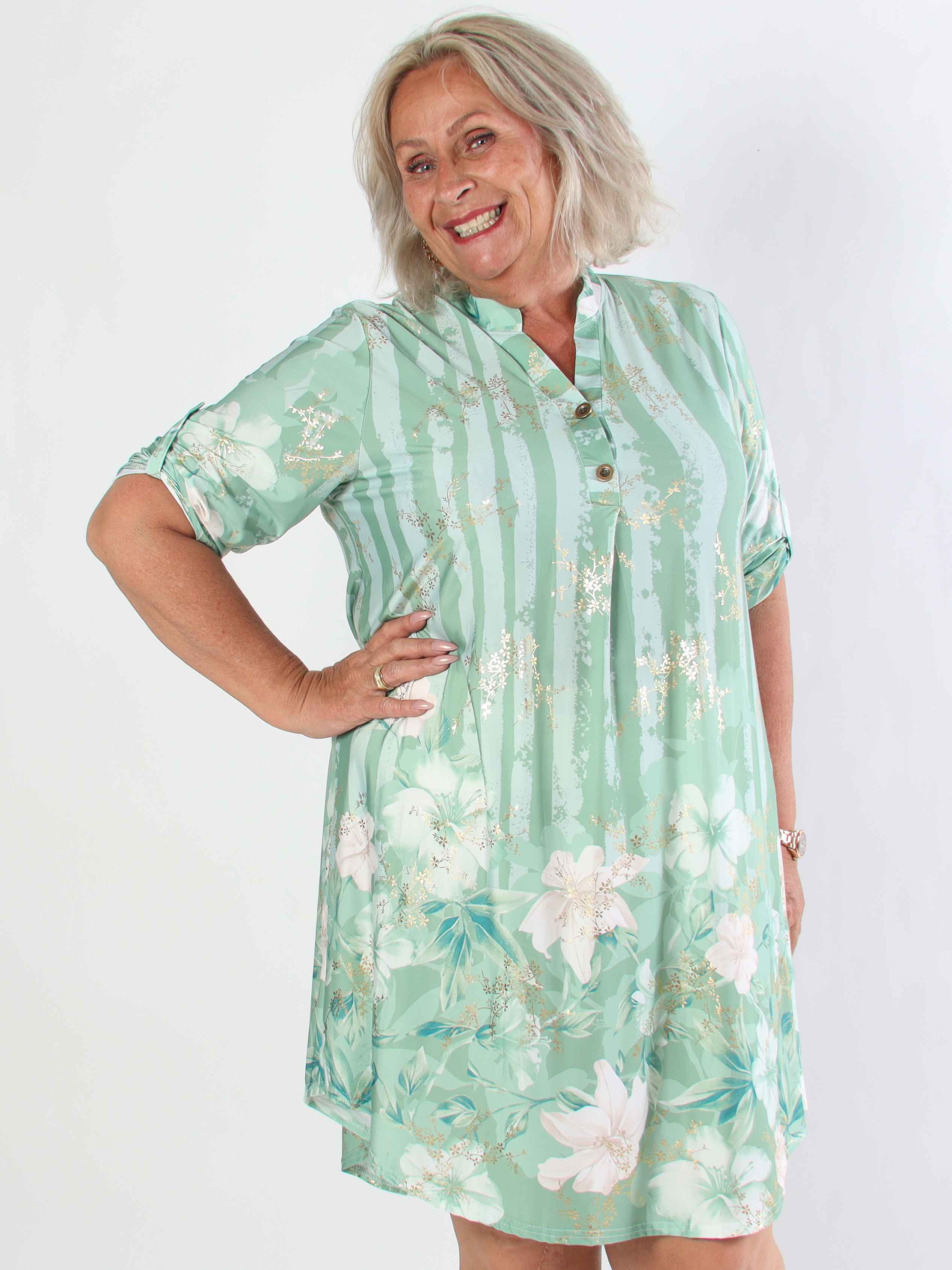 Ebba Floral Stripe Long - Elastisk plus size klänning med gulddetaljer