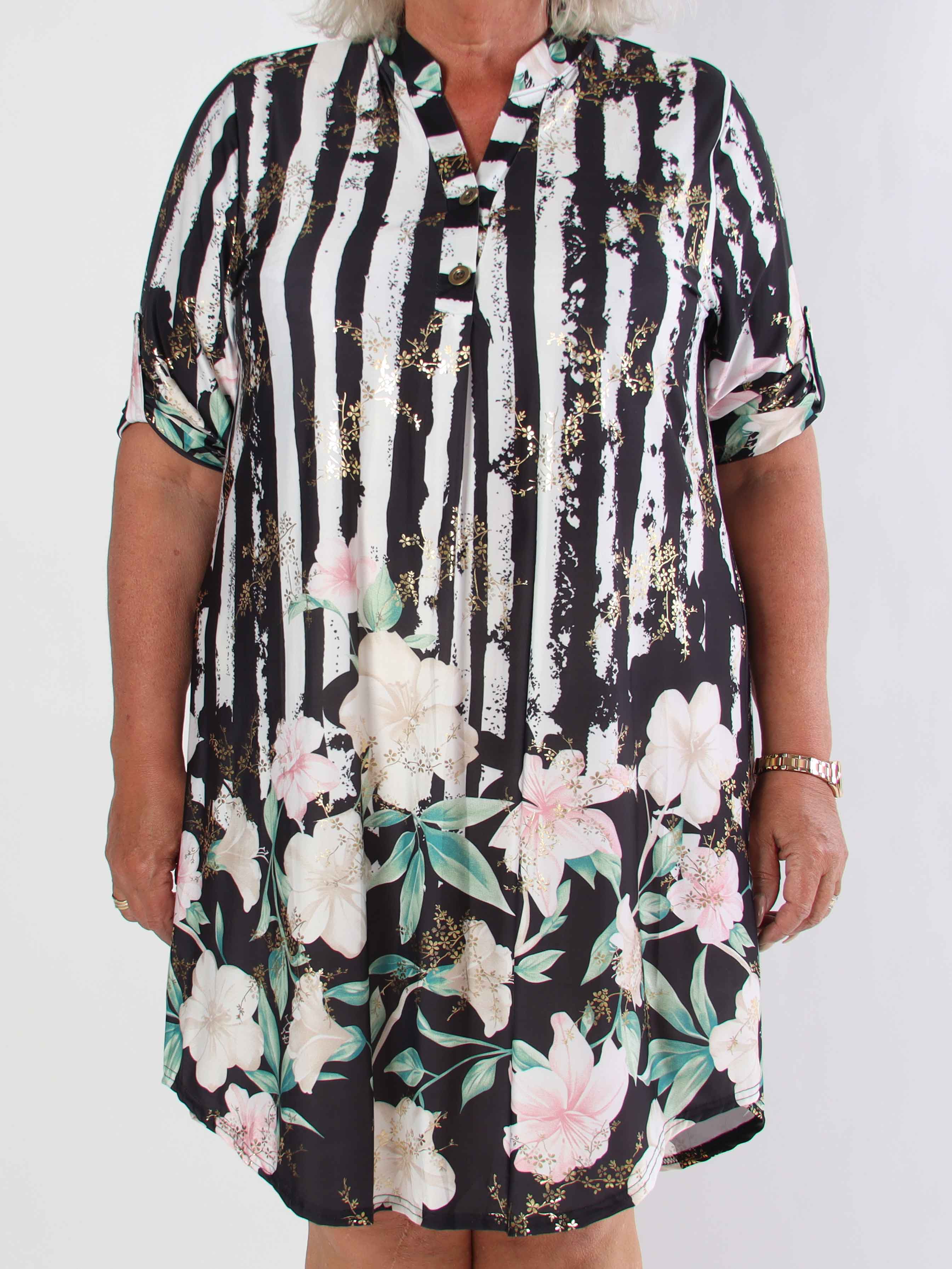 Ebba Floral Stripe Long - Elastisk plus size klänning med gulddetaljer