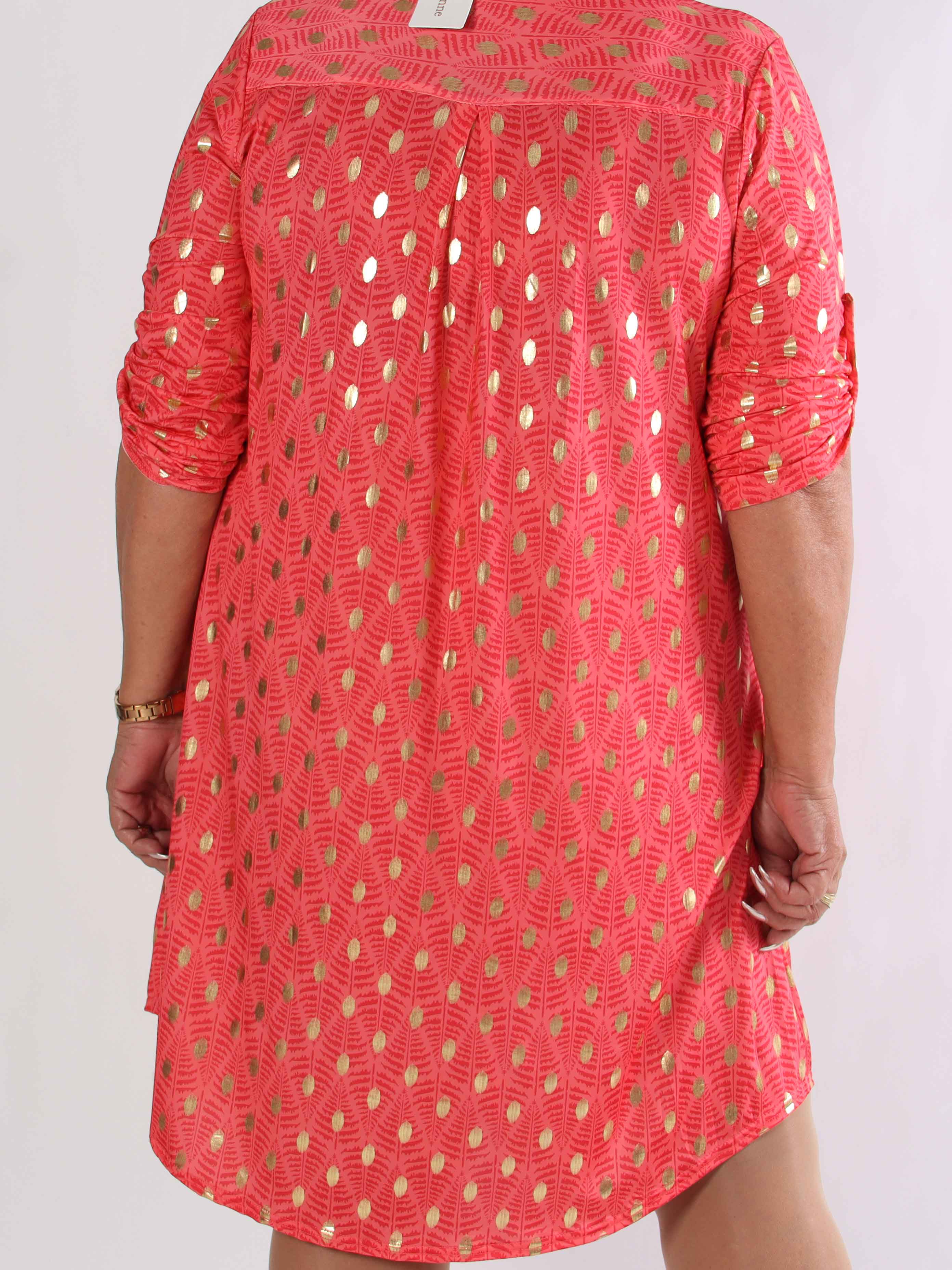 Ebba Forest Gold Long - Plus size klänning med fint bladmönster och guldprickar