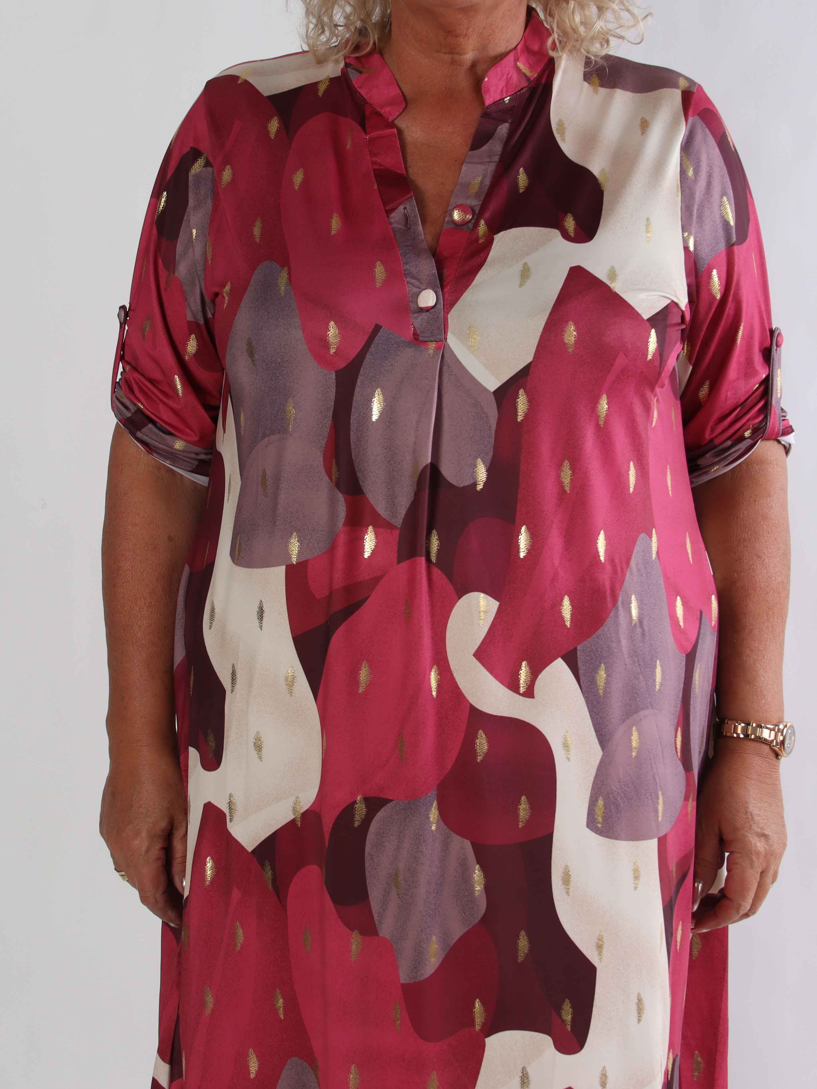 Ebba Glow Gold - Flerfärgad elastisk plus size klänning med gulddetaljer