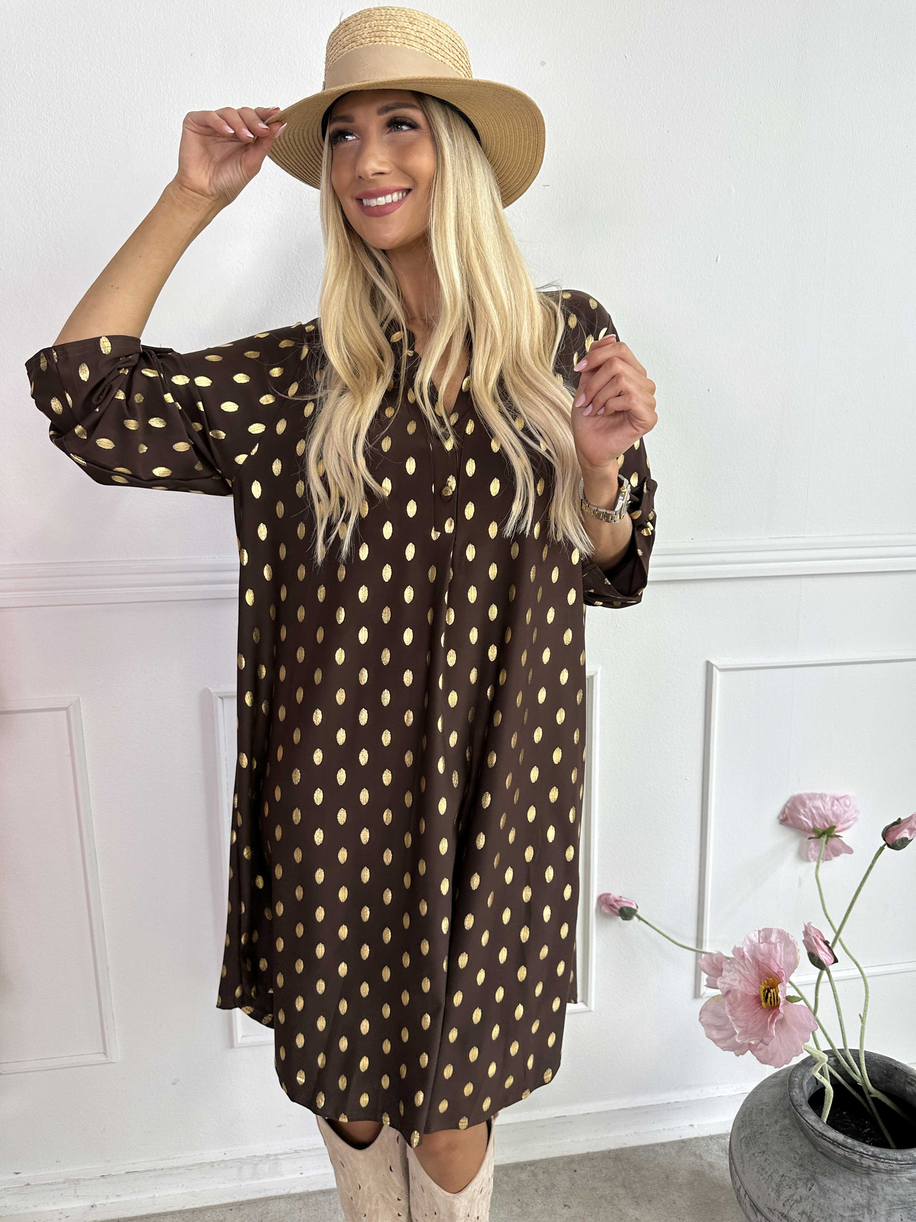 Ebba Gold Long - Elastisk klänning med guldprickar