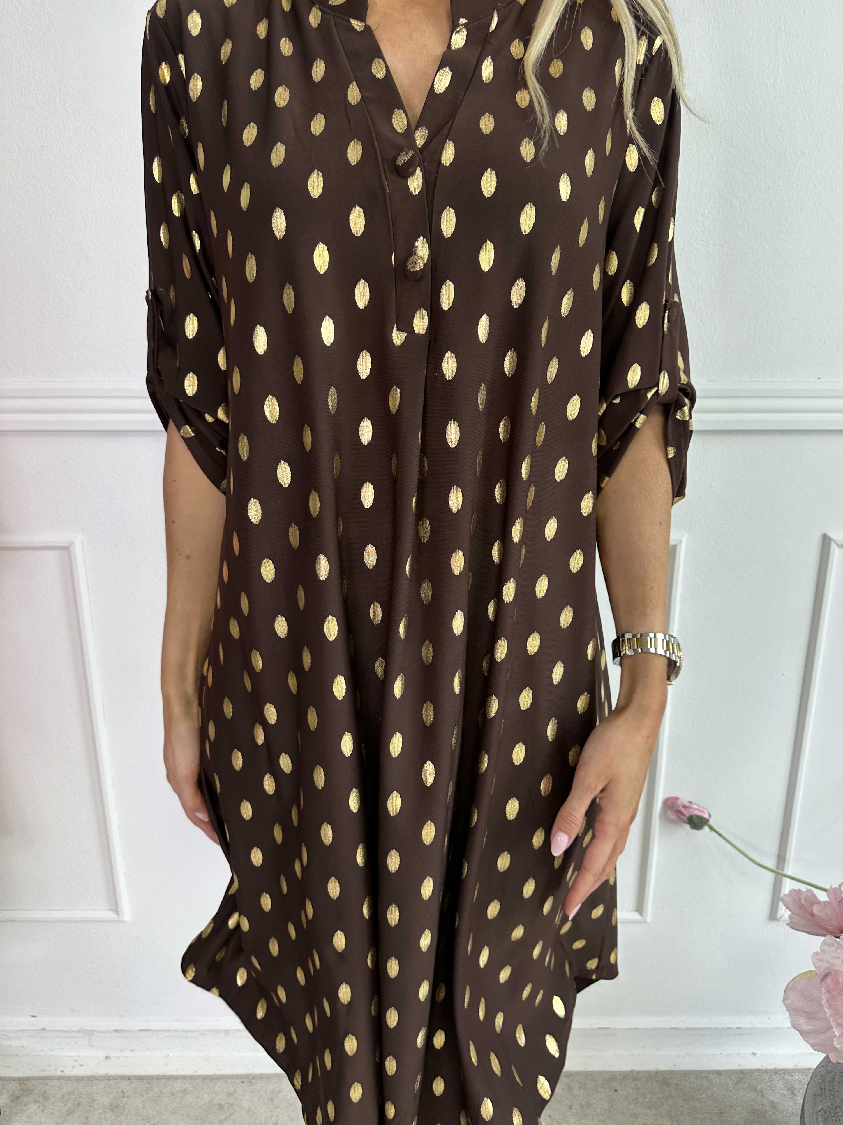 Ebba Gold Long - Elastisk klänning med guldprickar